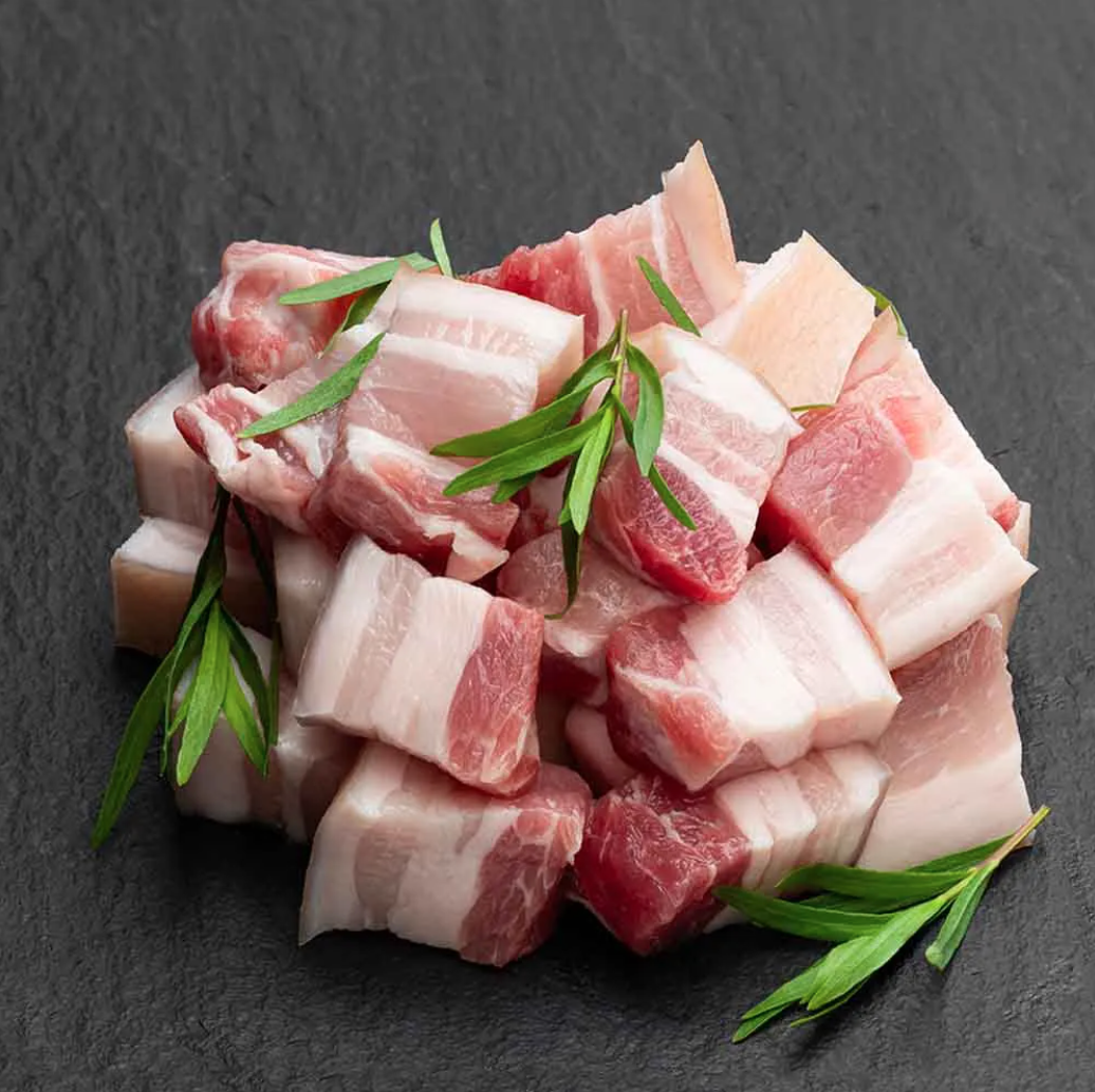 Mỡ thịt lợn trắng mịn là thịt lợn tươi và được nuôi trong điều kiện tốt