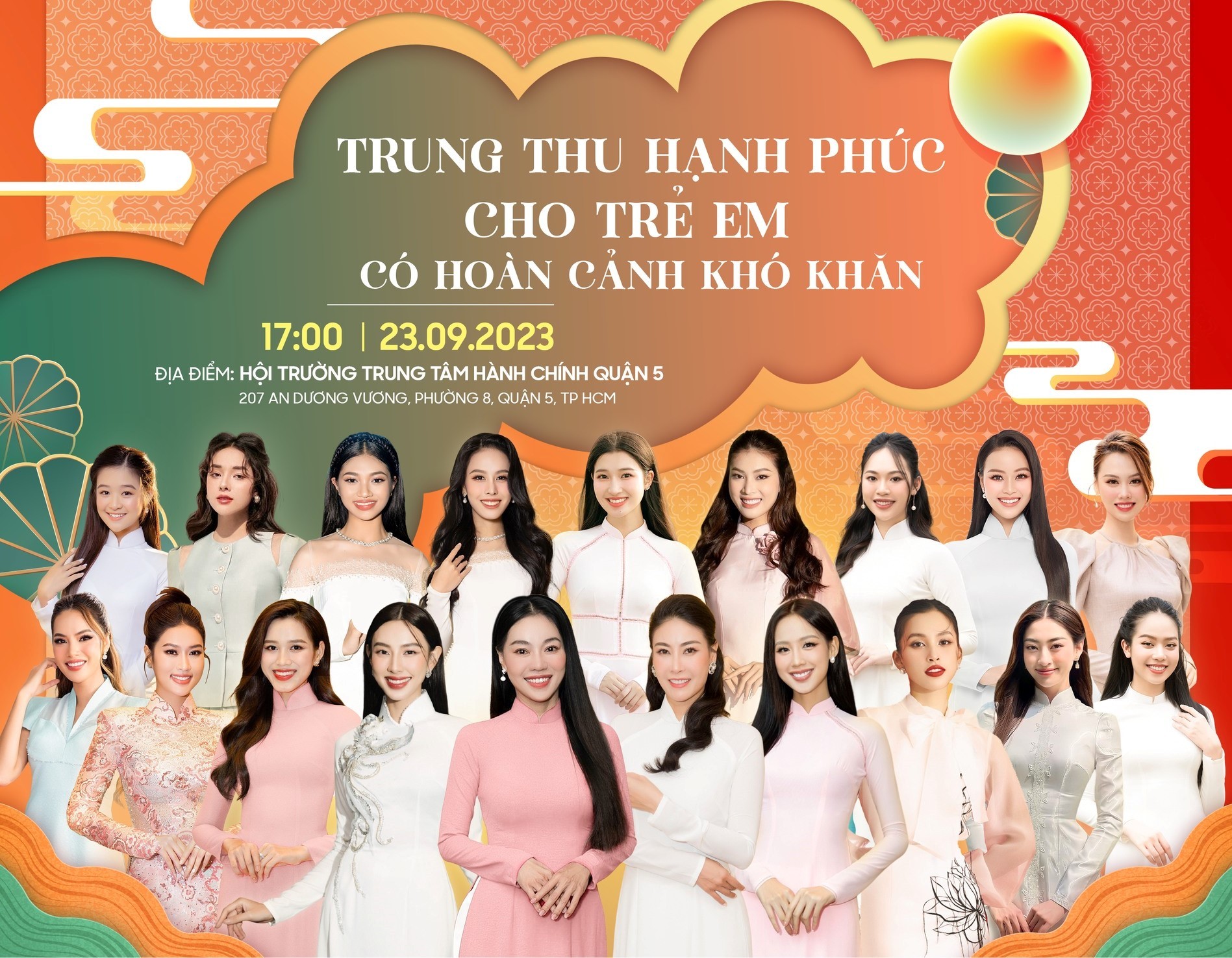 Dàn hậu tham gia chương trình trao quà Trung thu cho trẻ em có hoàn cảnh khó khăn tại TP.HCM vào chiều 23/9