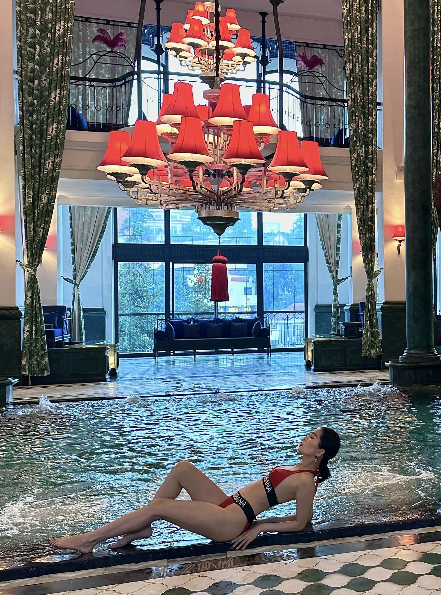 Nữ ca sĩ vẫn được khen body như thanh niên