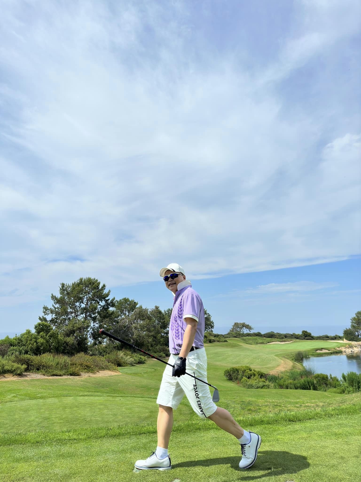 Nam doanh nhân có nhiều thay đổi về vẻ ngoài lẫn lối thời trang