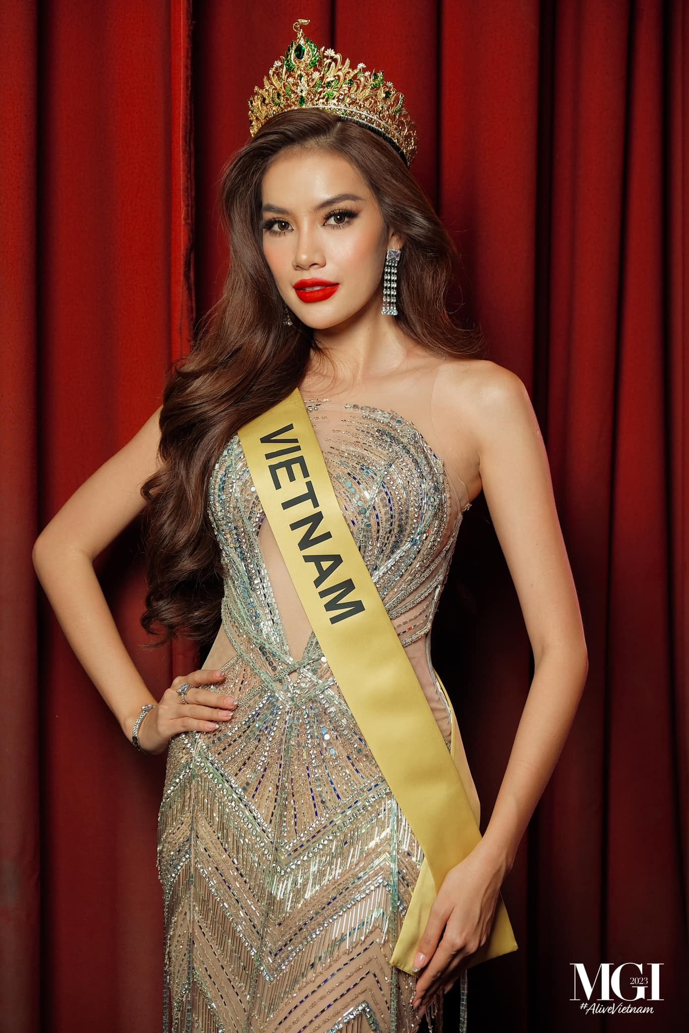 Đại diện của Việt Nam tại Miss Grand International 2023 - Lê Hoàng Phương Đại diện của Việt Nam tại Miss Grand International 2023 - Lê Hoàng Phương