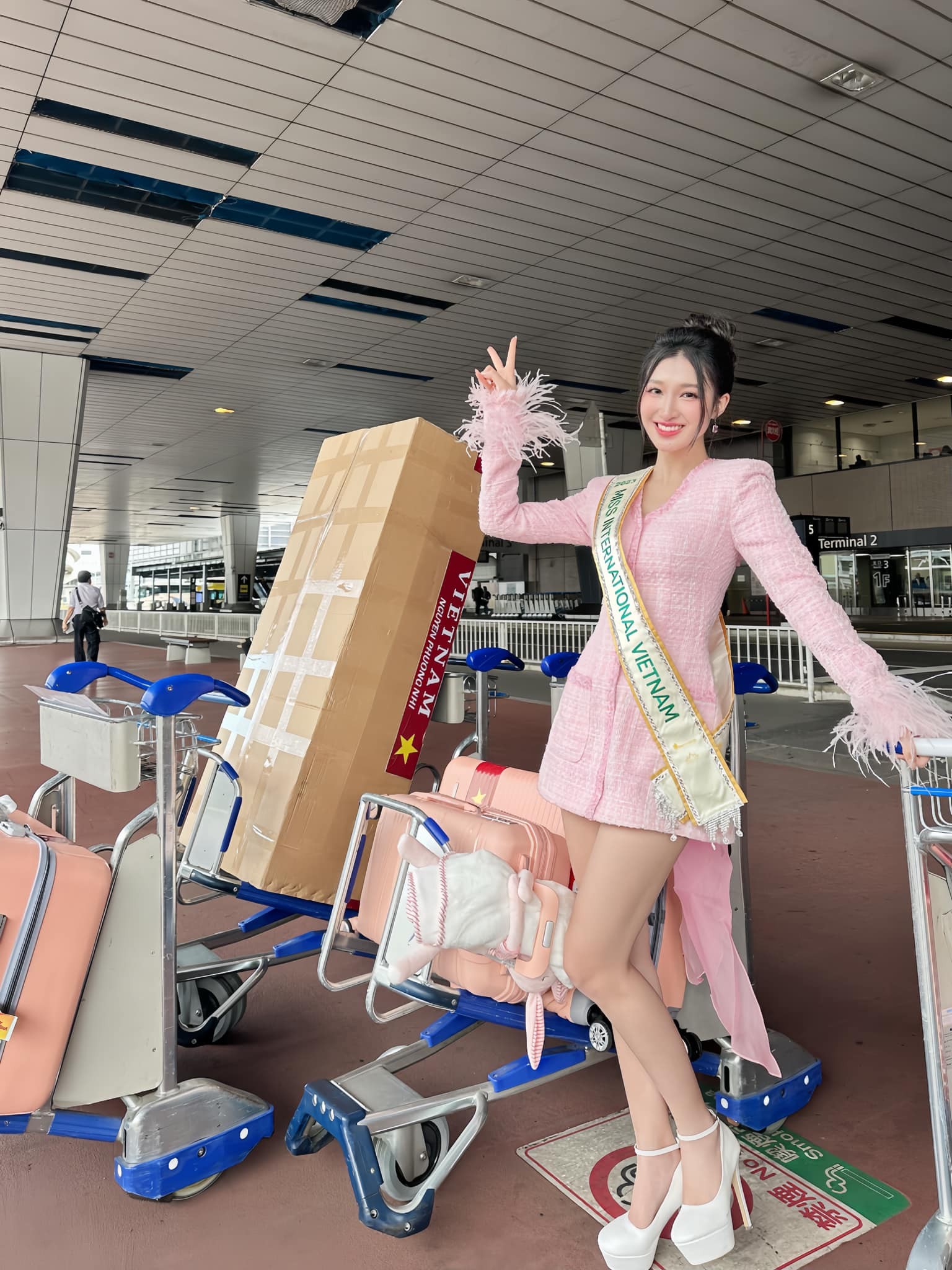 Video: Sau đón tin vui tại Miss International 2023, Phương Nhi 'quậy đục nước' cùng hội chị em - Ảnh 1 Video: Sau đón tin vui tại Miss International 2023, Phương Nhi 'quậy đục nước' cùng hội chị em - Ảnh 1