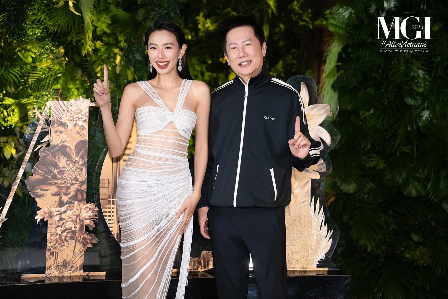 Trước đó, Thùy Tiên từng chung khung hình với ông Nawat khi cùng tham gia một sự kiện thuộc khuôn khổ Miss Grand International 2023