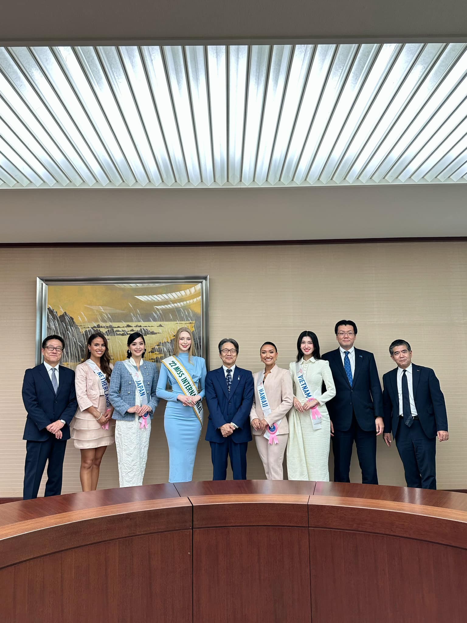 Phương Nhi ghi điểm khi tham gia các sự kiện của lãnh đạo địa phương tại Nhật Bản Phương Nhi ghi điểm khi tham gia các sự kiện của lãnh đạo địa phương tại Nhật Bản