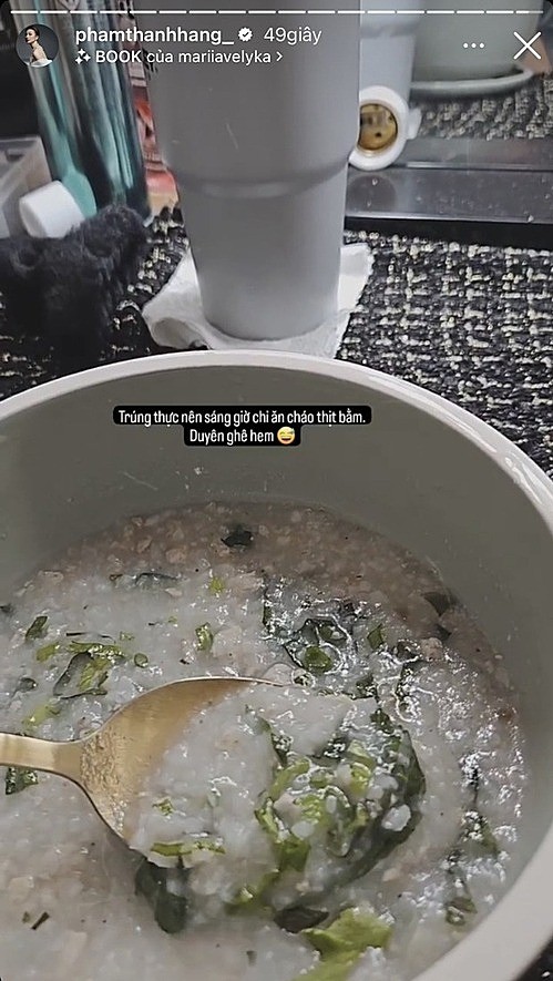 Trước ít tiếng trước khi cử hành hôn lễ, Thanh Hằng khiến ai nấy lo lắng khi tiết lộ gặp biến cố sức khỏe. Trước ít tiếng trước khi cử hành hôn lễ, Thanh Hằng khiến ai nấy lo lắng khi tiết lộ gặp biến cố sức khỏe.