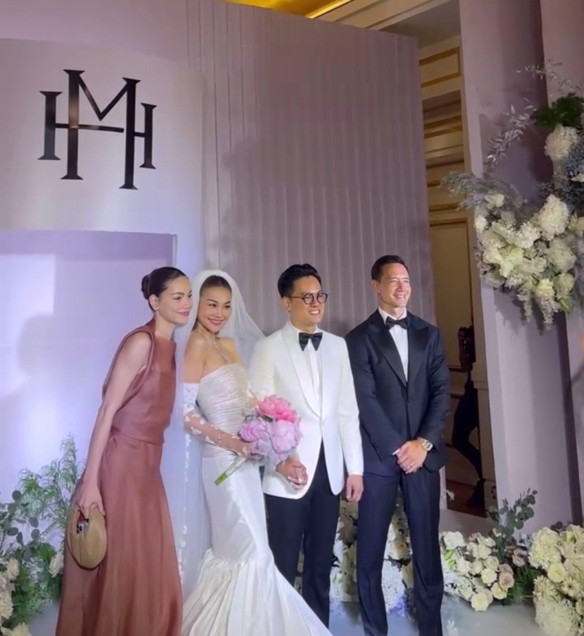 Dàn nghệ sĩ Việt đến chúc phúc Thanh Hằng