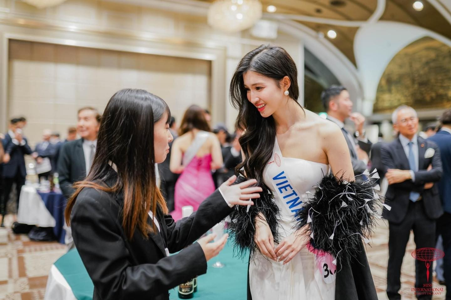 Phương Nhi giữ vững phong độ suốt thời gian thi Miss International 2023