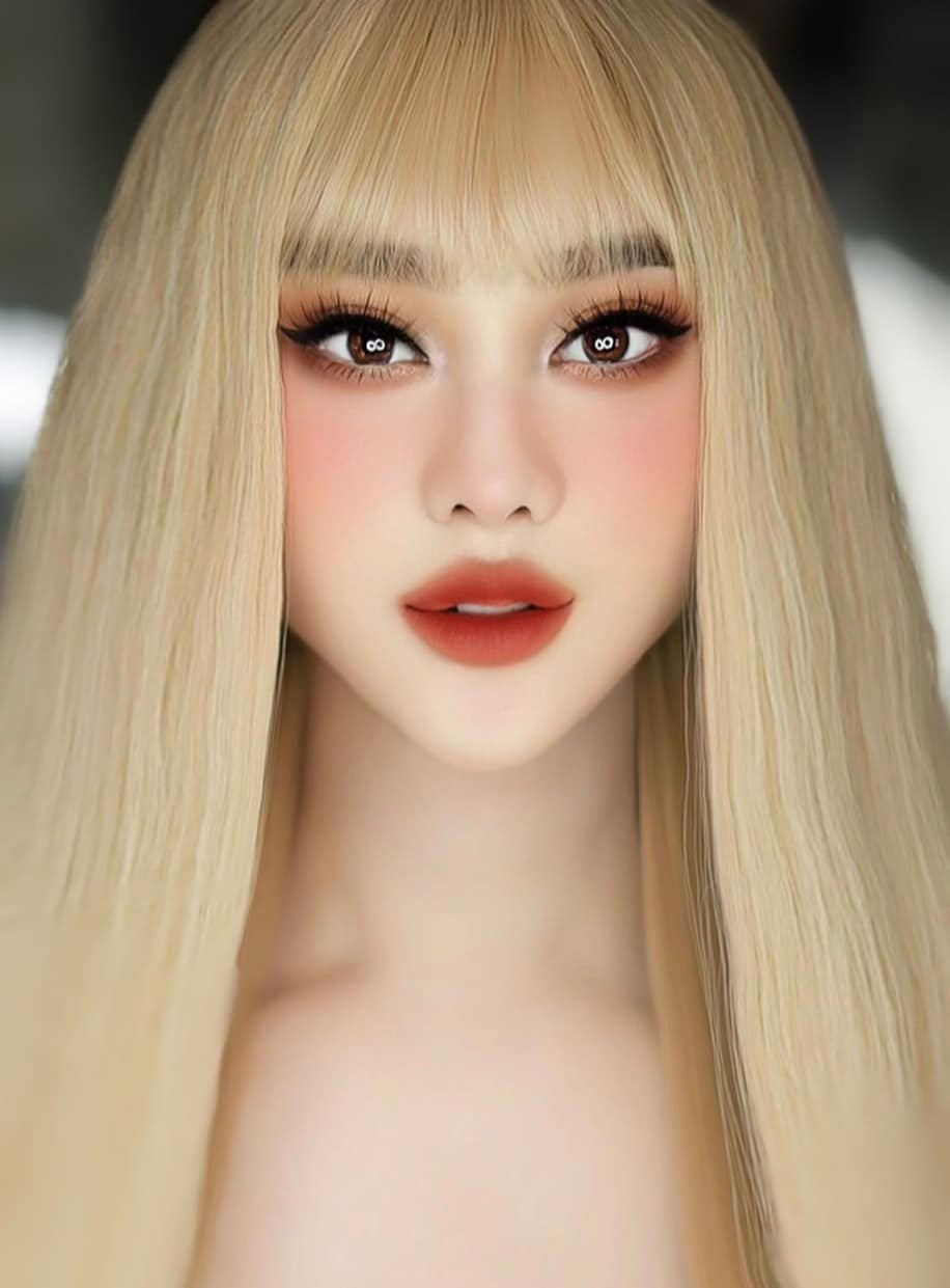 Hình ảnh mới nhất của Lâm Khánh Chi