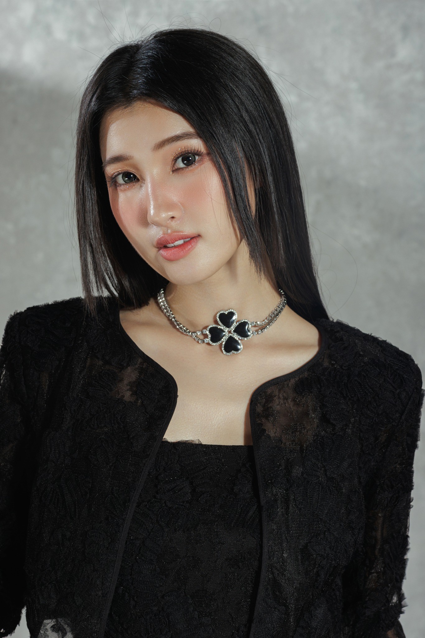 Phương Nhi trưởng thành, thanh lịch hơn hẳn trong loạt ảnh mới Phương Nhi trưởng thành, thanh lịch hơn hẳn trong loạt ảnh mới