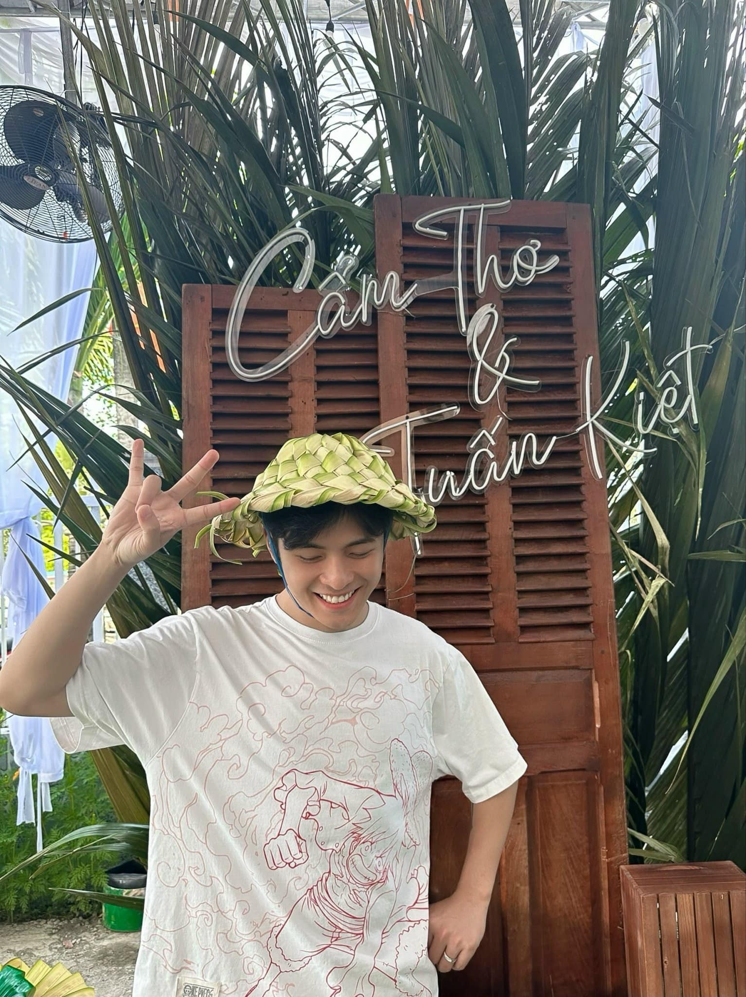 Chú rể rạng rỡ trước ngày trọng đại ở quê nhà cô dâu Chú rể rạng rỡ trước ngày trọng đại ở quê nhà cô dâu