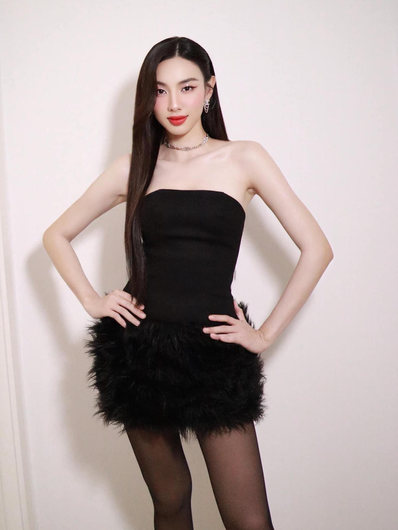 Thùy Tiên tham dự sự kiện họp báo ra mắt phim với diện mạo xinh đẹp