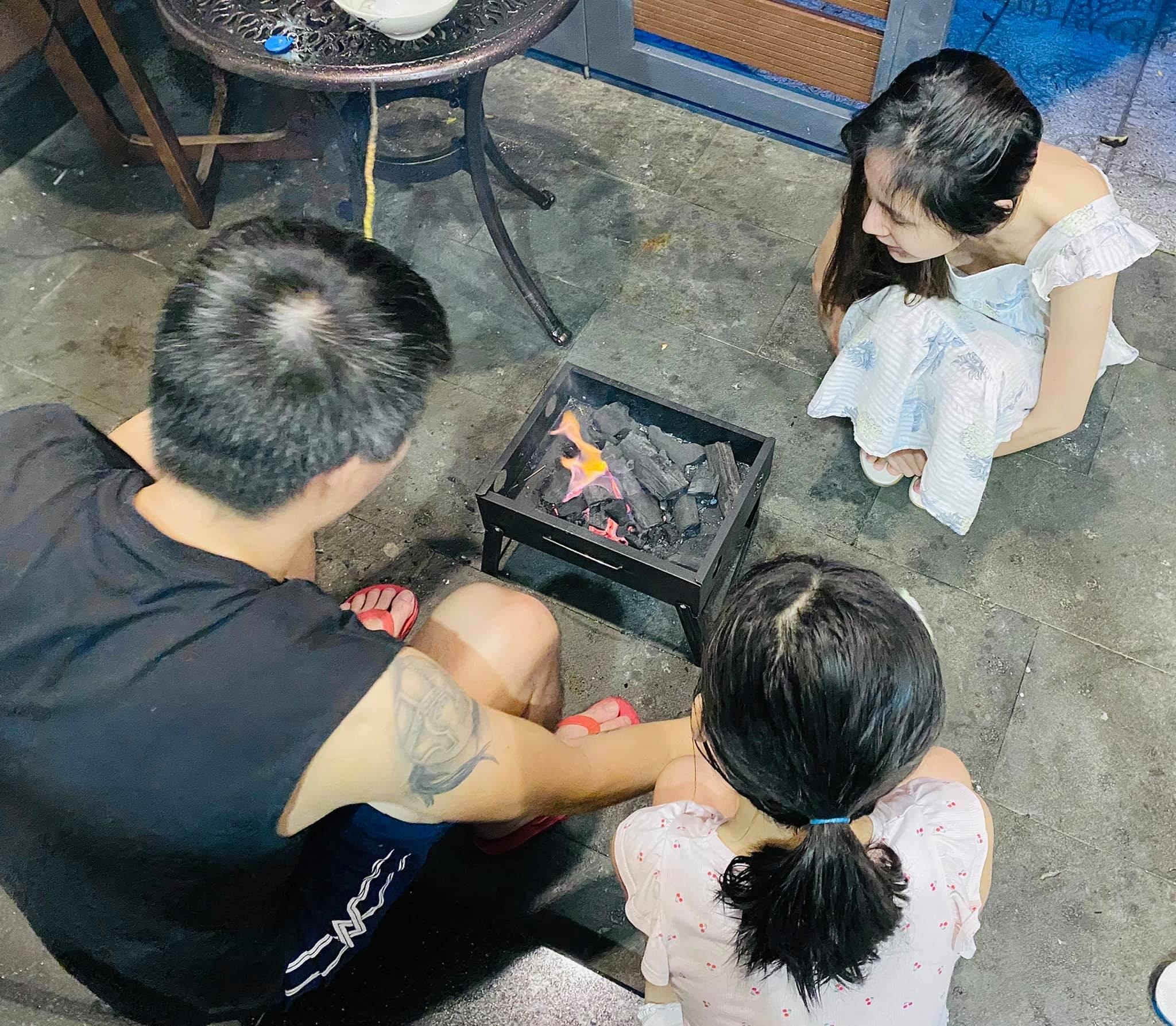 Con gái đầu lòng của Thủy Tiên - Công Vinh là bé Gạo Con gái đầu lòng của Thủy Tiên - Công Vinh là bé Gạo