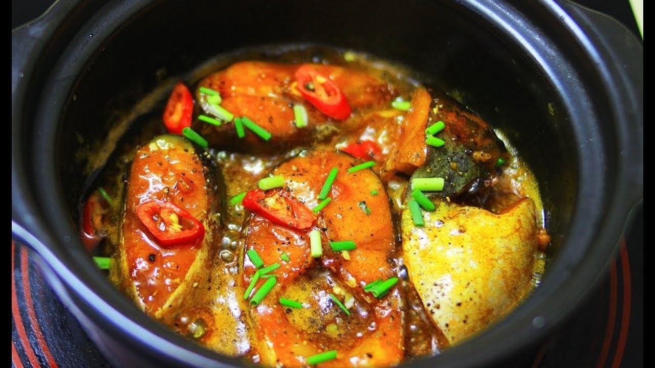 Cá là một nguồn thực phẩm phổ biến trong mâm cơm, mang lại nhiều lợi ích sức khỏe