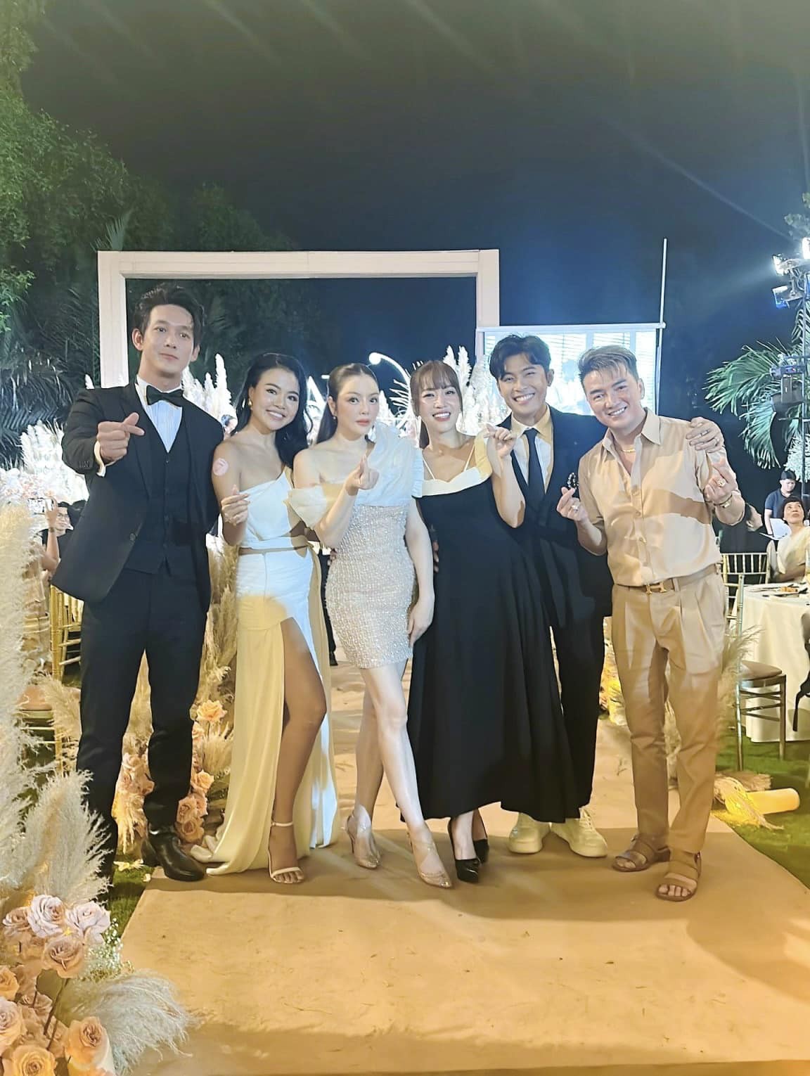 Dàn sao quy tụ tại đám cưới của Phương Lan - Phan Đạt