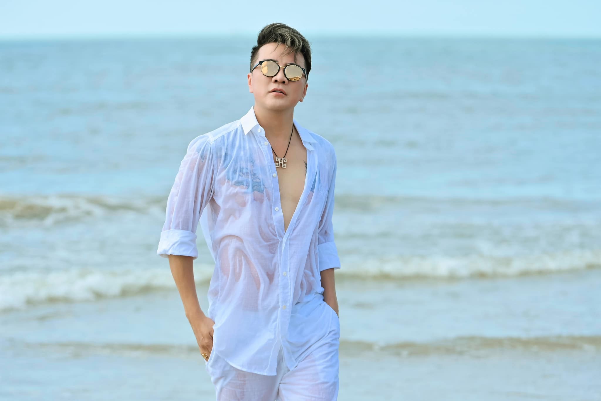 Đàm Vĩnh Hưng chơi hết mình và chịu chi hết mực cho sự nghiệp âm nhạc của mình