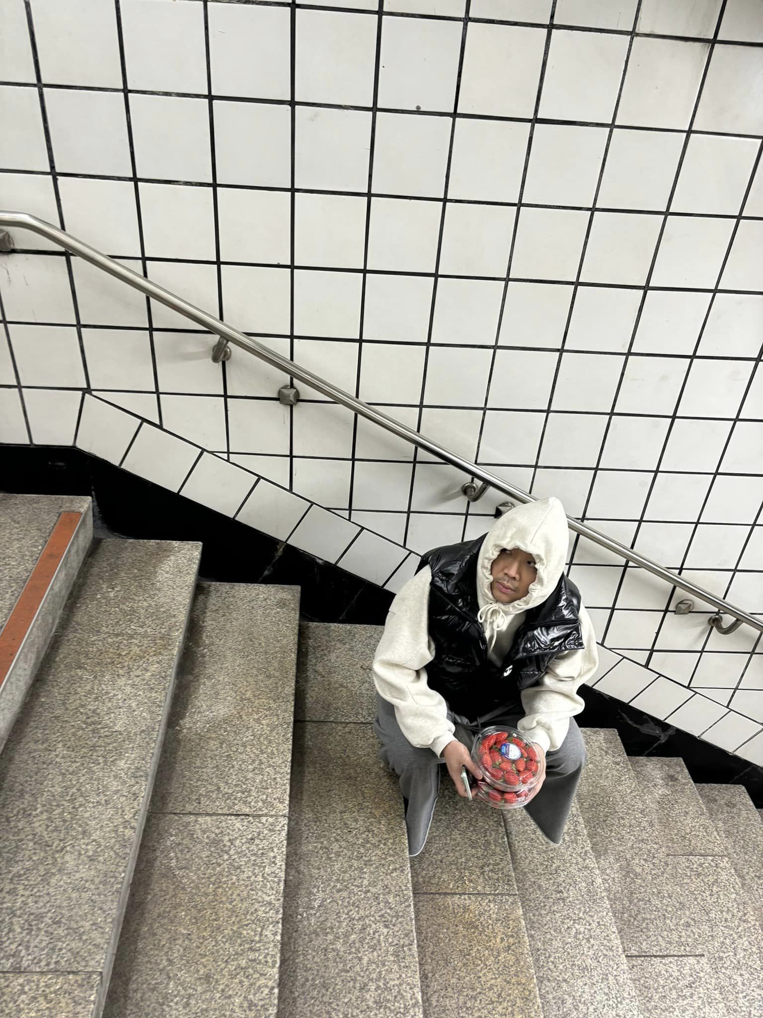 Biểu cảm Trấn Thành khiến dân mạng bật cười