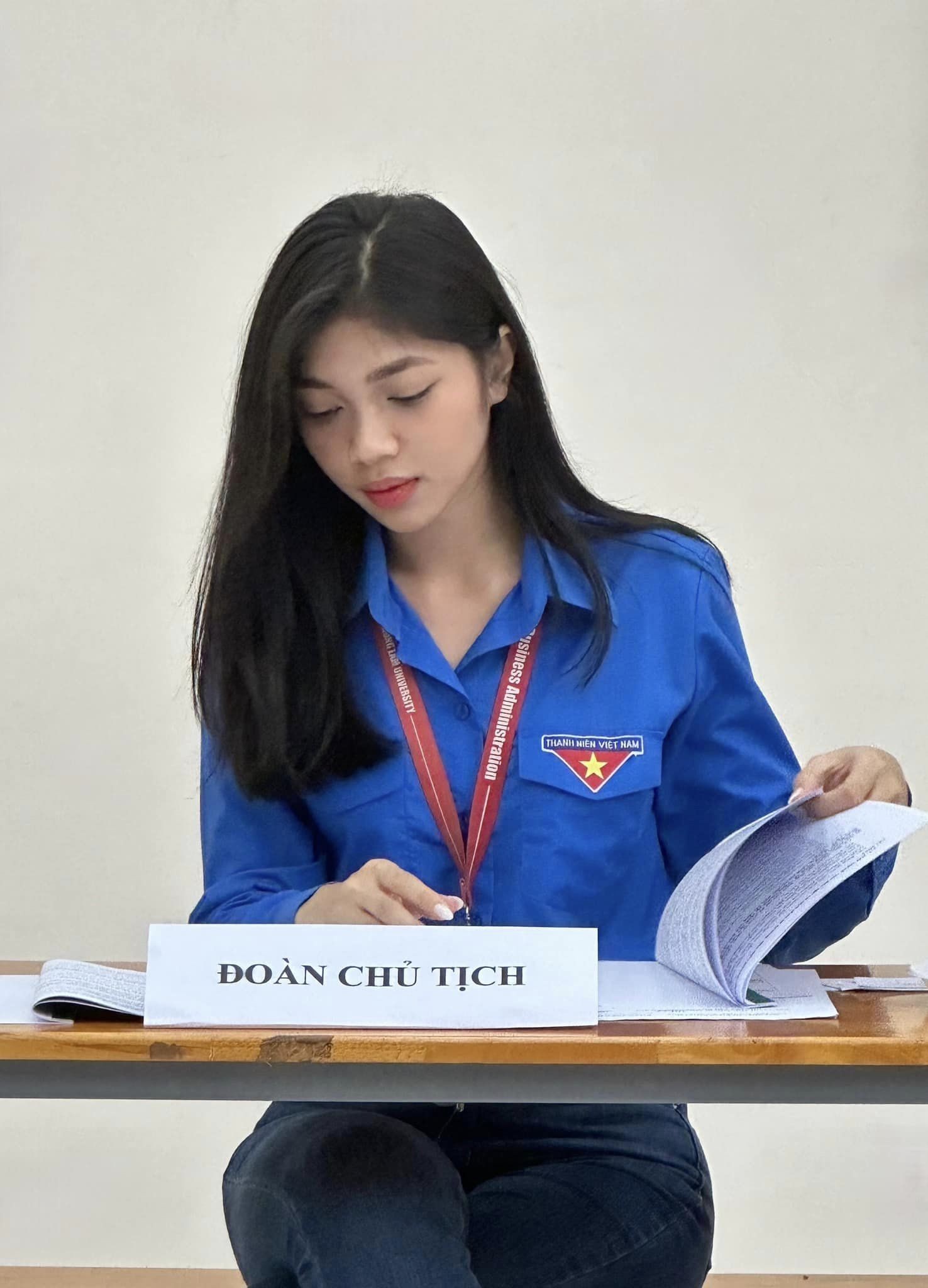 Video: Minh Kiên khoe visual chuẩn 'nữ thần thanh xuân vườn trường' - Ảnh 2