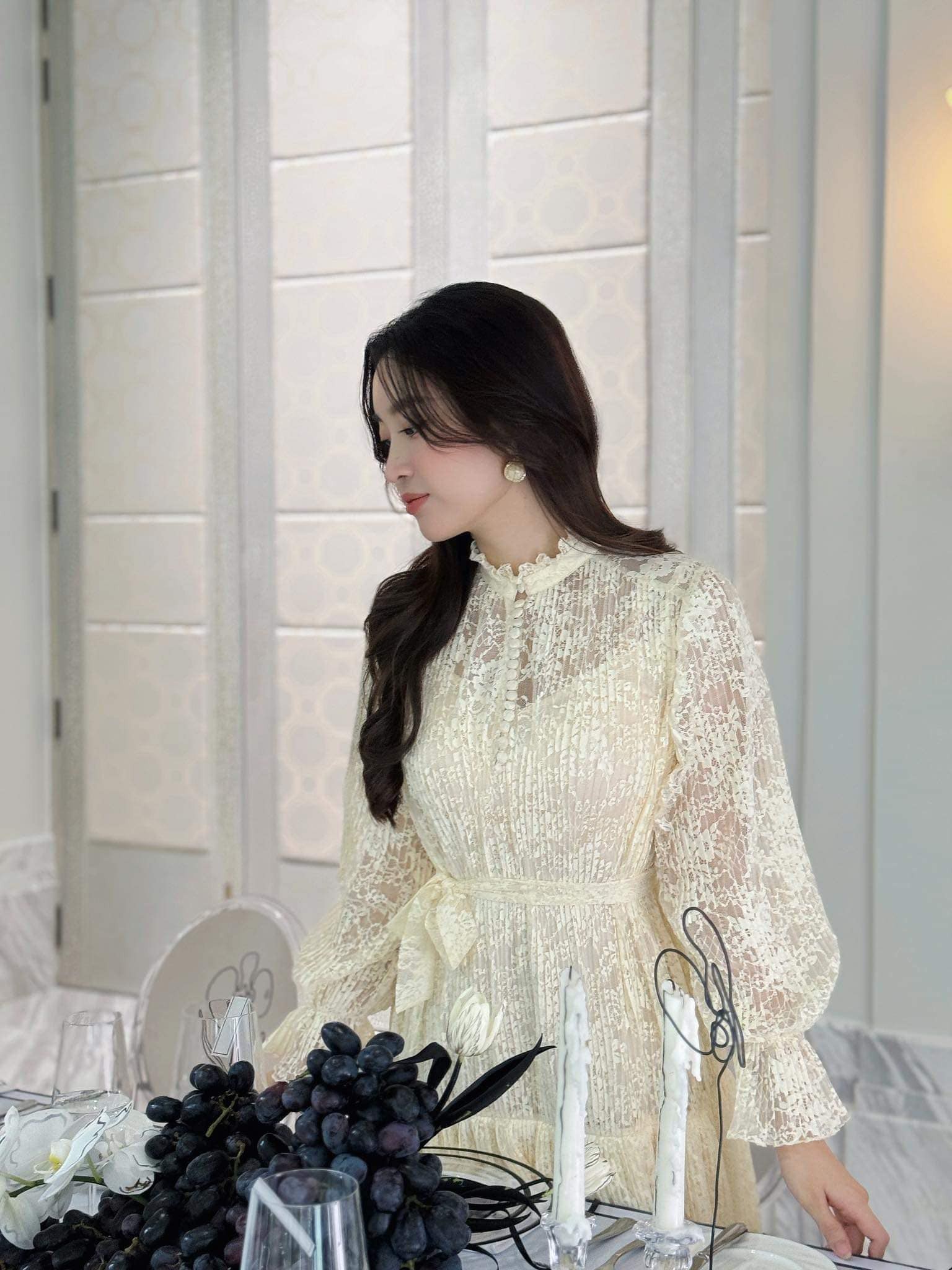 Nàng hậu gây thương nhớ với gương mặt xinh đẹp và vóc dáng cân đối sau sinh