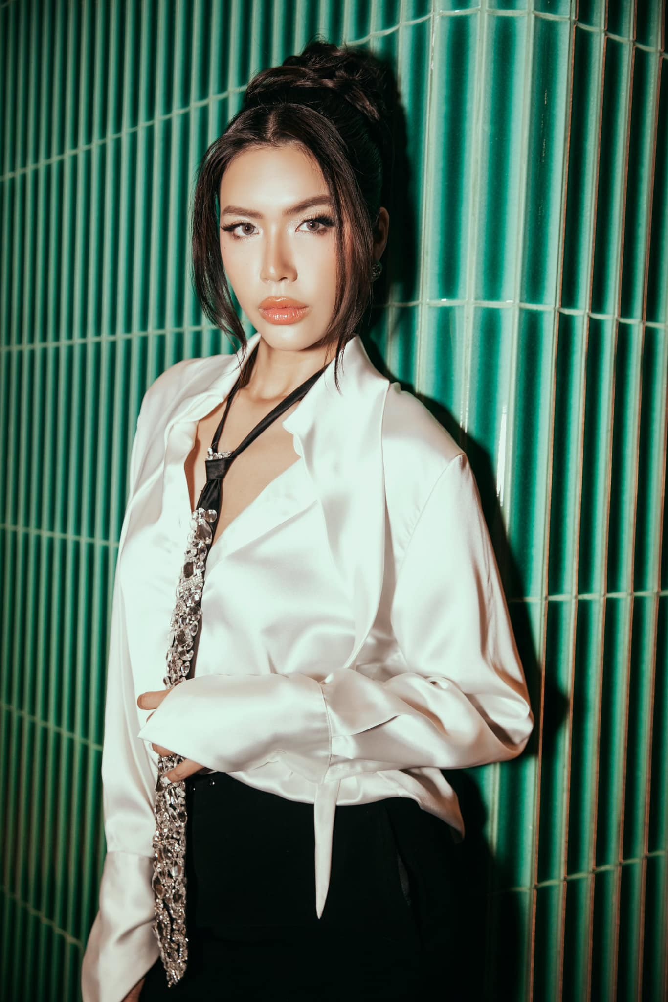 Sau Minh Tú đến Võ Hoàng Yến chủ động cầu hôn bạn trai