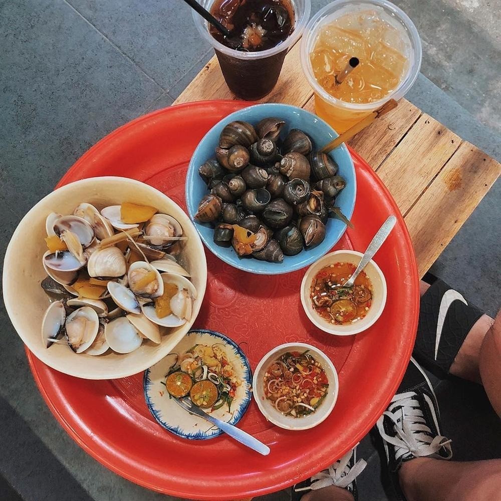 Ốc luộc là món ăn dân dã, quen thuộc và yêu thích