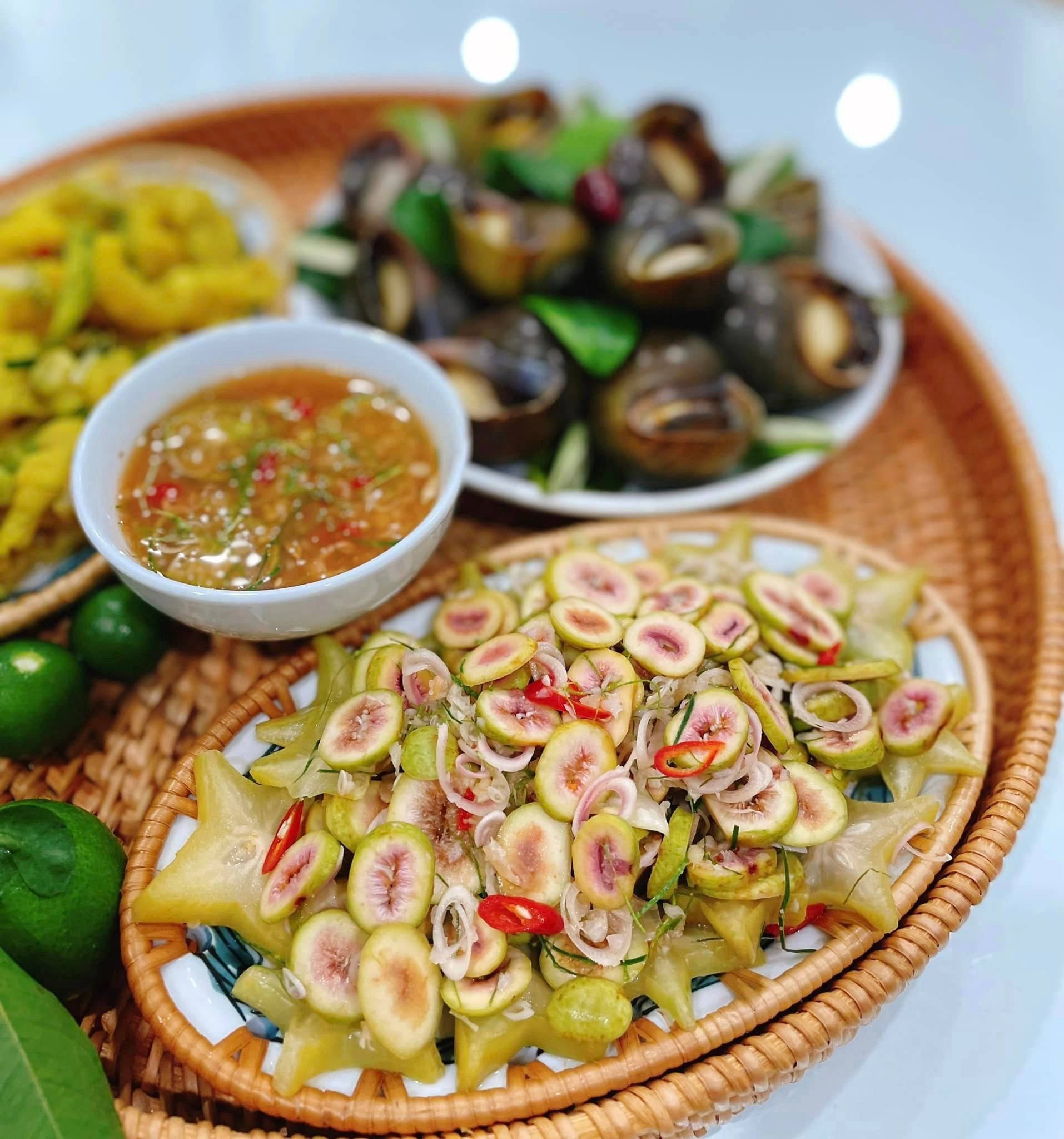 Sung muối trở thành thức kèm 'bất ly thân' đối với ốc luộc