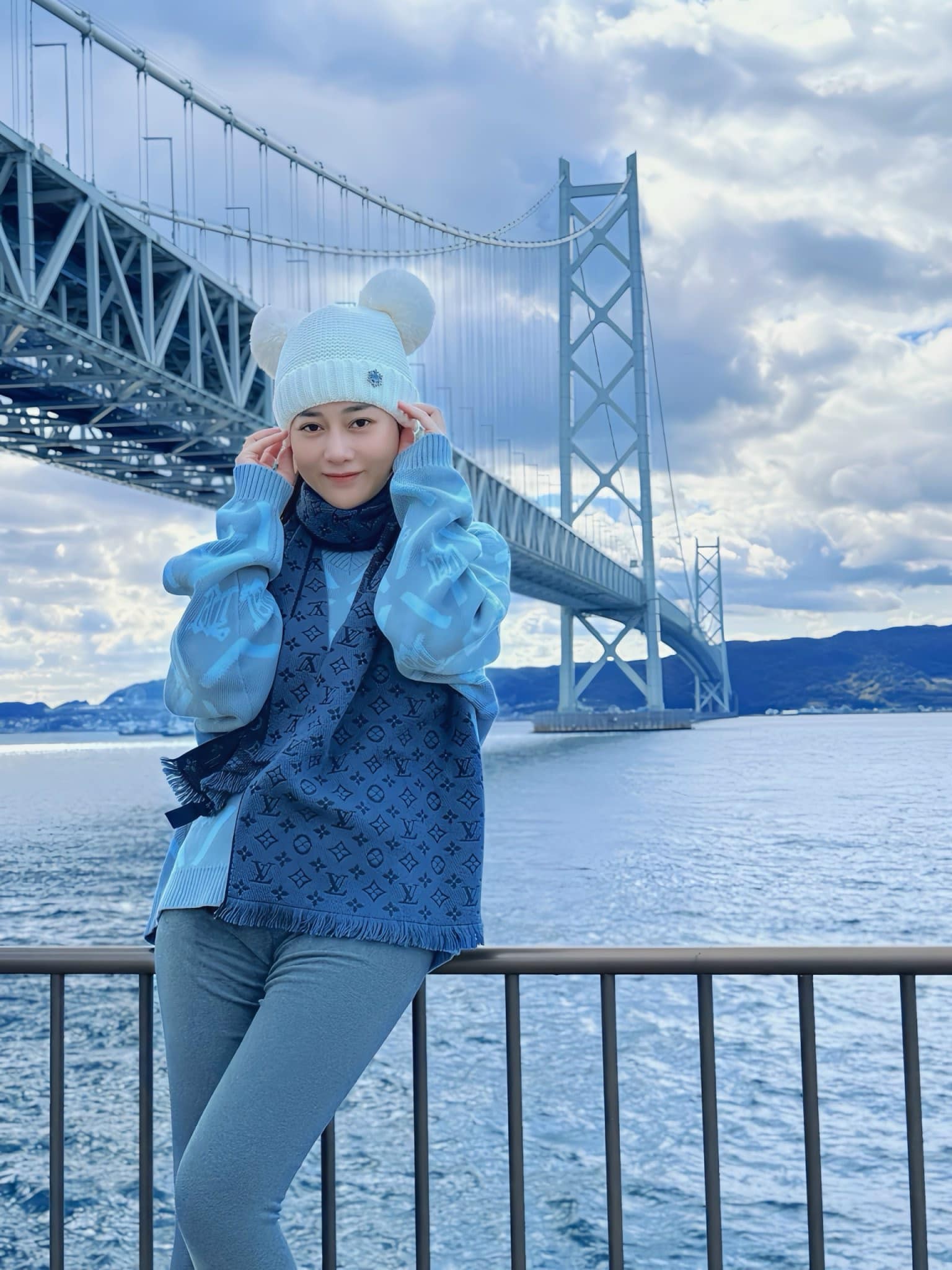 Phương Oanh bế bầu đôi đi du lịch Nhật Bản cách đây không lâu