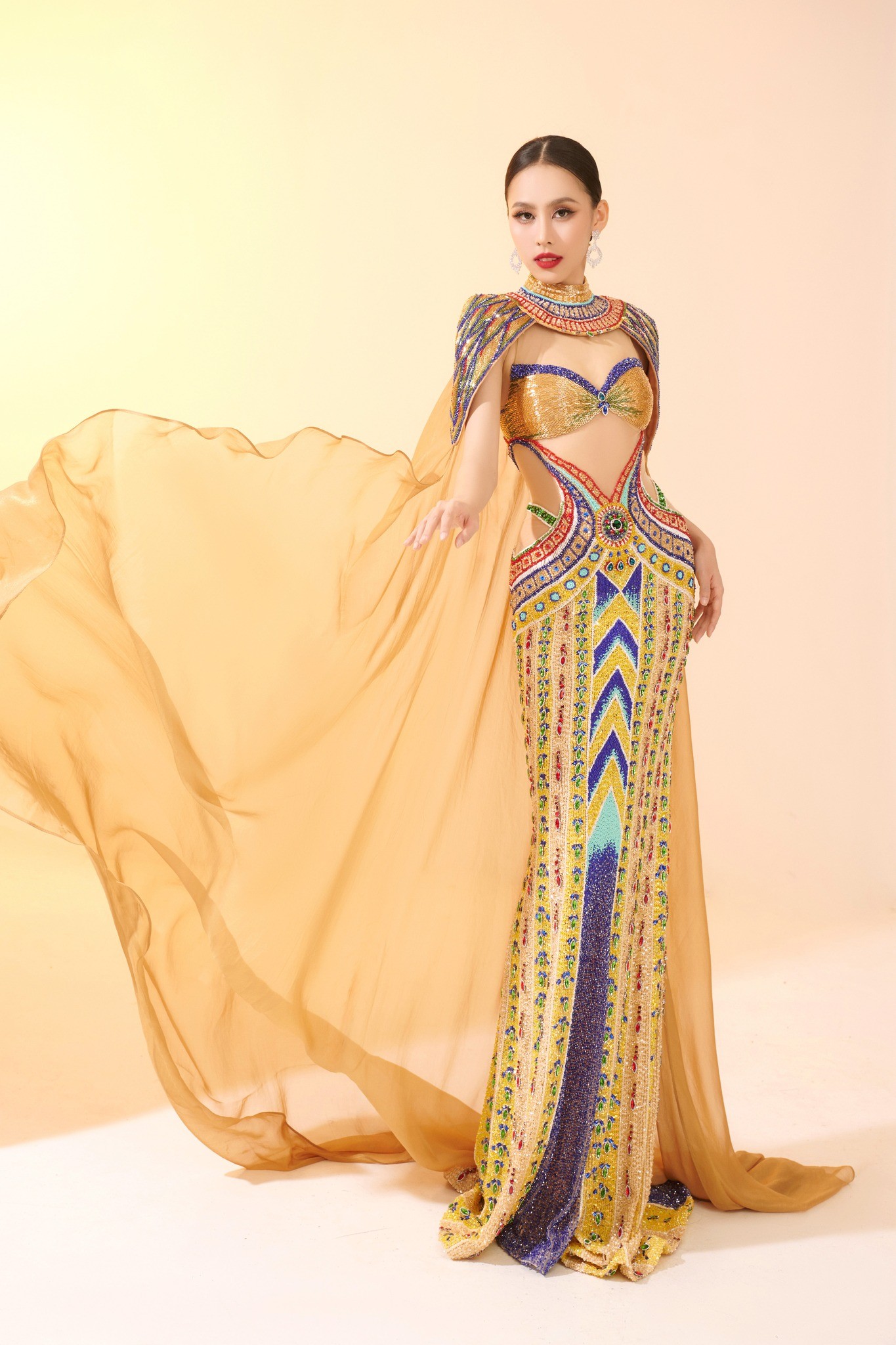 Trang phục dạ hội Ngọc Hằng sẽ khoác lên mình trong chung kết Miss Intercontinental 2023 Trang phục dạ hội Ngọc Hằng sẽ khoác lên mình trong chung kết Miss Intercontinental 2023