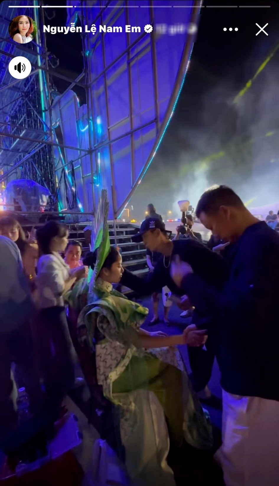 Nam Em không quên làm điều này dù thị phi chồng chất - Ảnh 1