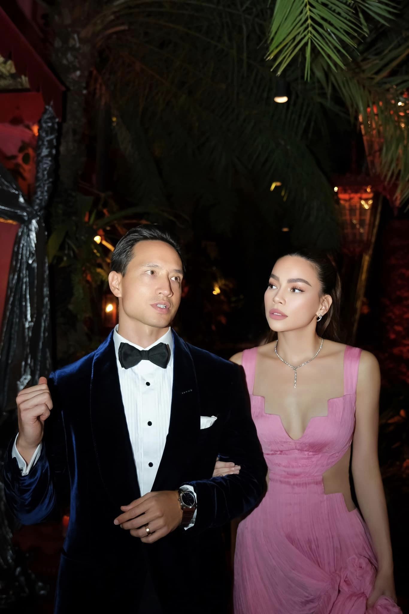 Dù chạm ngưỡng tứ tuần, Hồ Ngọc Hà vẫn được khen trẻ trung, nóng bỏng cùng gu mặc đẳng cấp