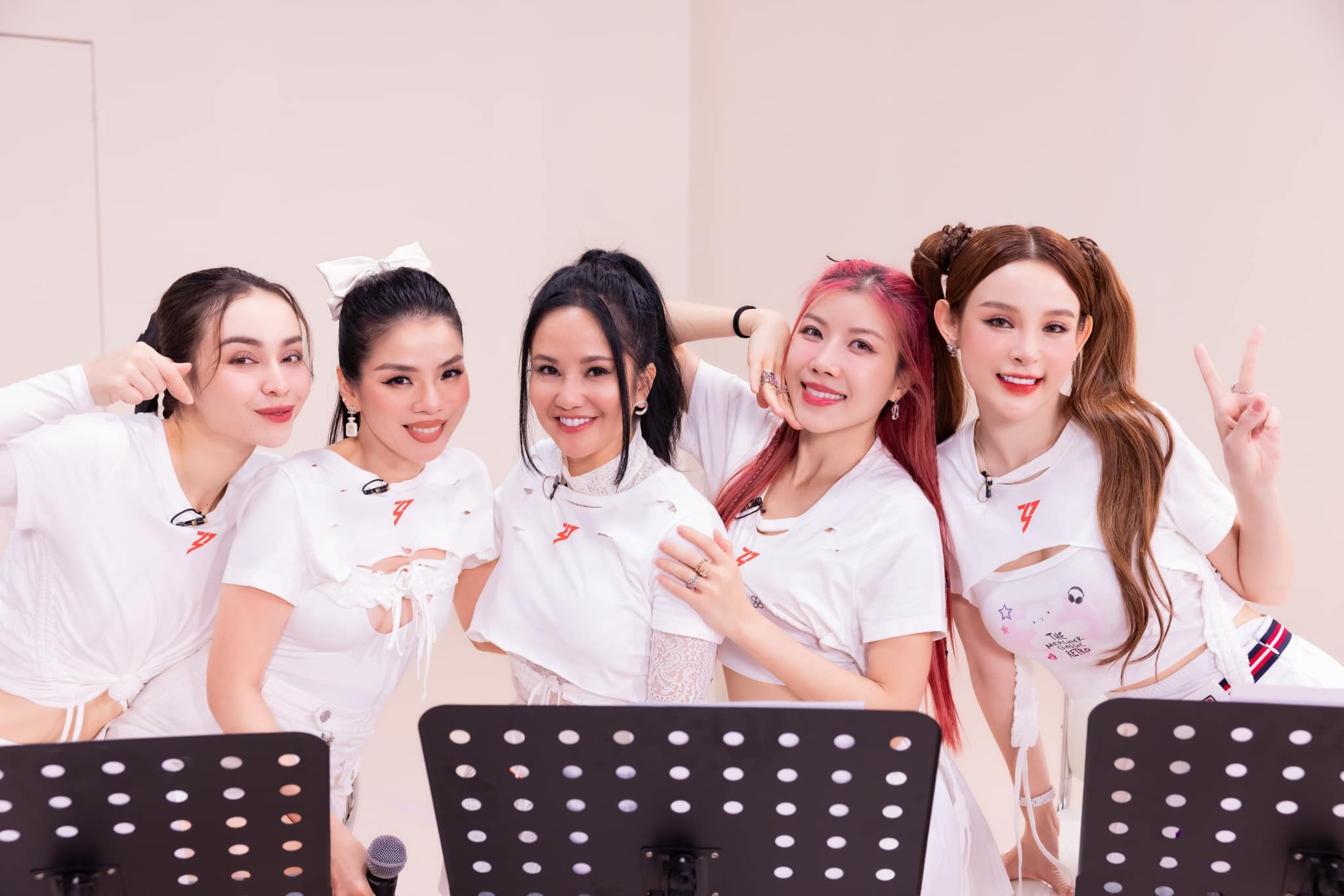 Lệ Quyên tức tốc nói lời gan ruột với MLee, tiết lộ hậu trường Chị Đẹp kèm tuyên bố bất ngờ - Ảnh 1