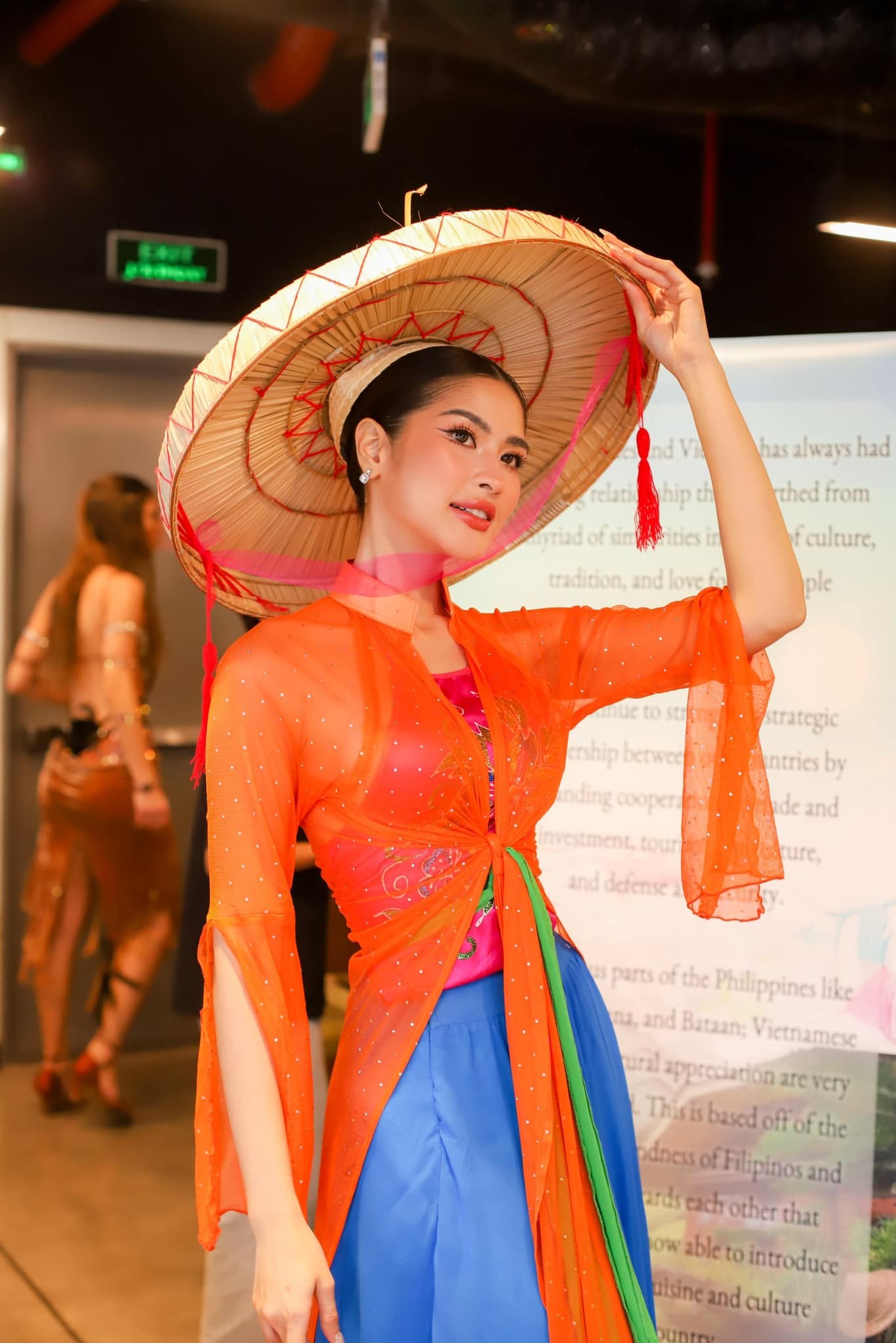 Miss Earth 2023: Sắc vóc nóng bỏng của đối thủ Lan Anh thắng giải 'Bikini đẹp nhất' - Ảnh 2