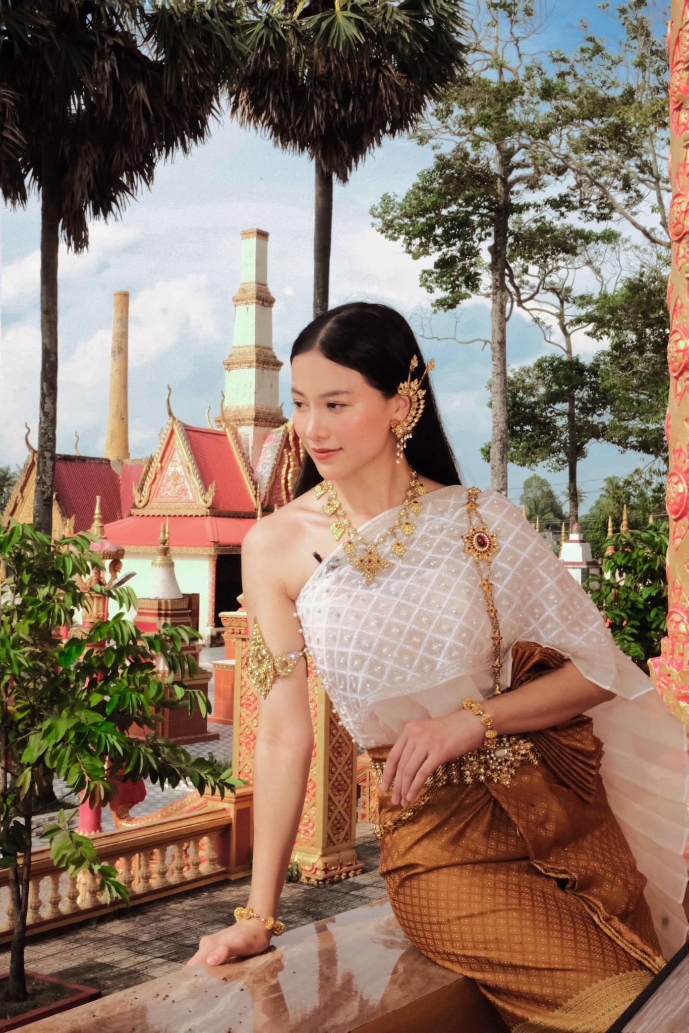 Phương Khánh vốn nổi tiếng với suối tóc dài, chắc khỏe