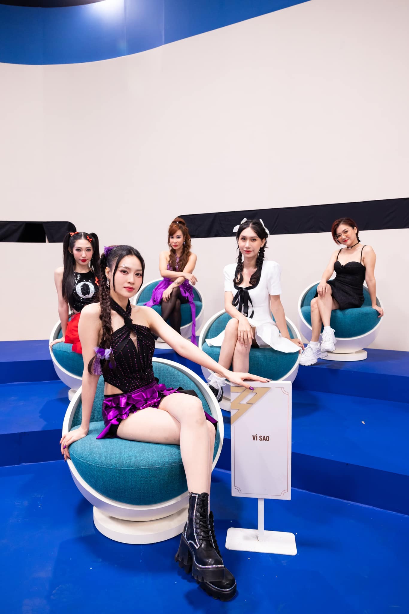 Ninh Dương Lan Ngọc sẽ làm gì với “thẻ đen quyền lực”