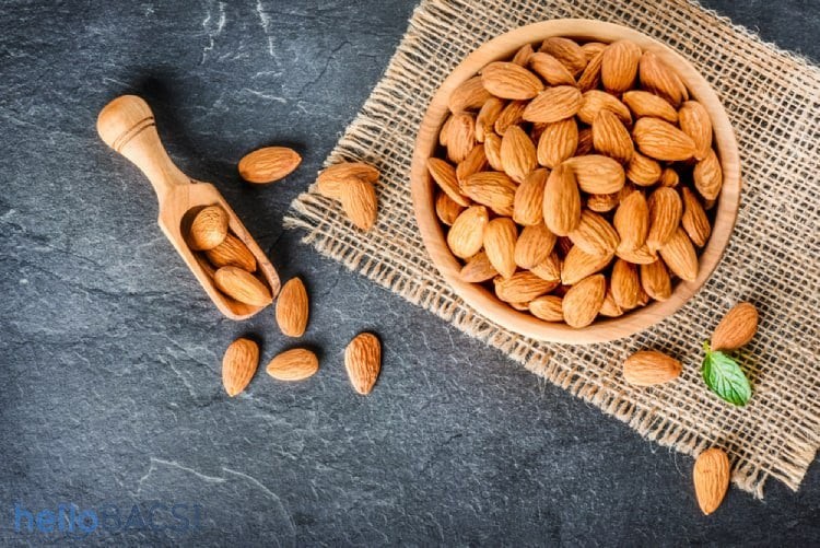 Hạt hạnh nhân Hạt hạnh nhân