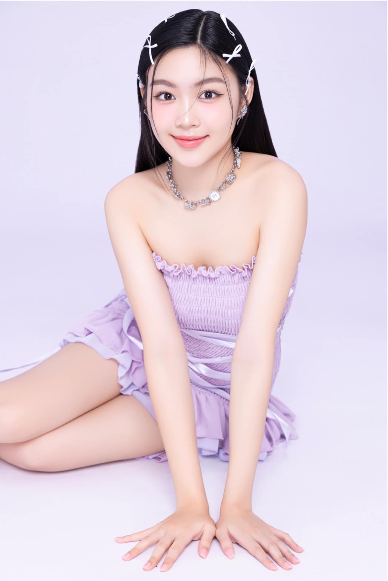 Lọ Lem - con gái đầu của MC Quyền Linh được đánh giá là 'chiến binh nặng ký' tại các đấu trường sắc đẹp.