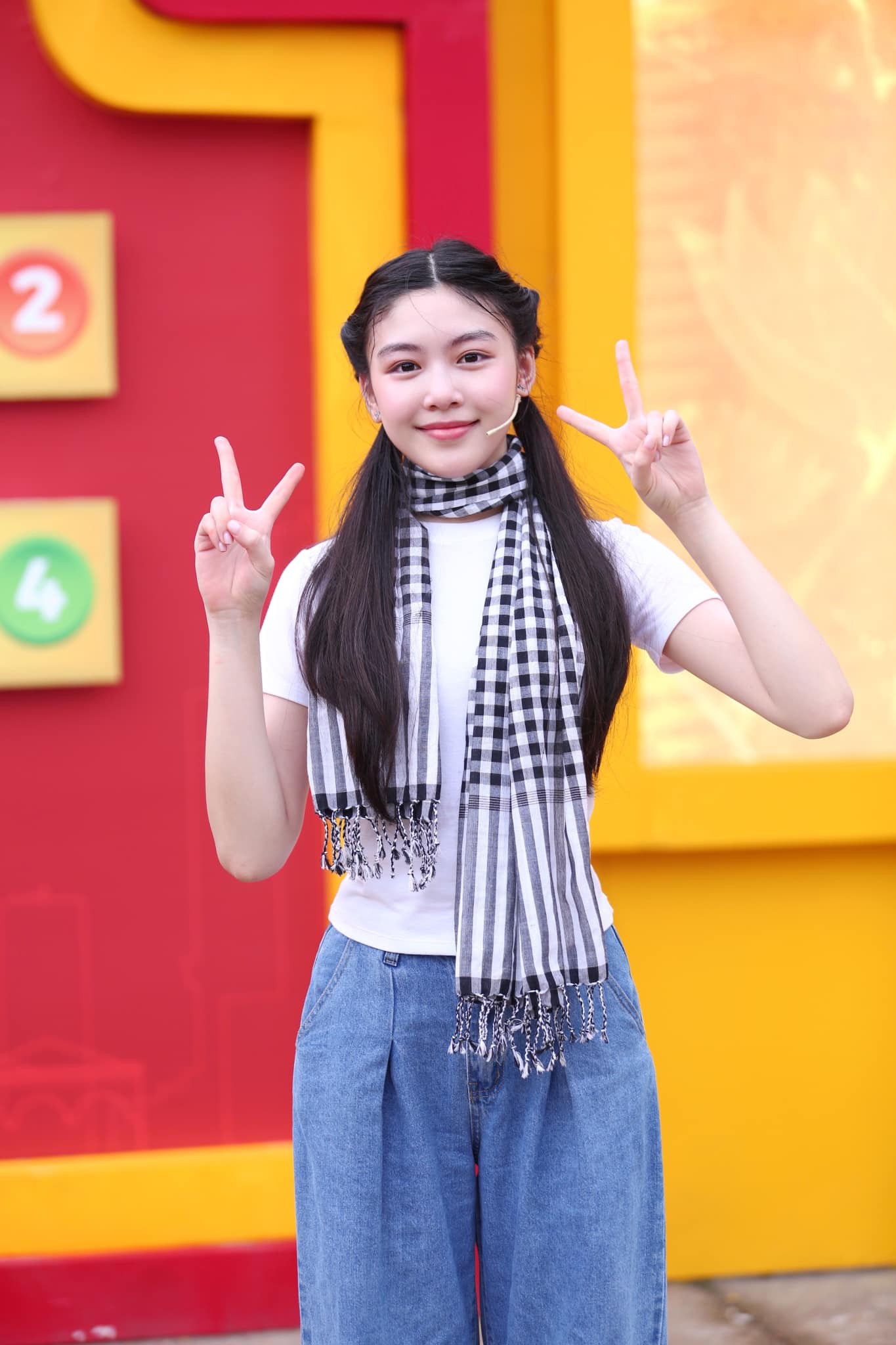 Diện mạo ngày càng chín muồi của ái nữ nhà Quyền Linh, fan sắc đẹp: 'Thi Hoa hậu chỉ để tìm ai là Á 1' - Ảnh 3