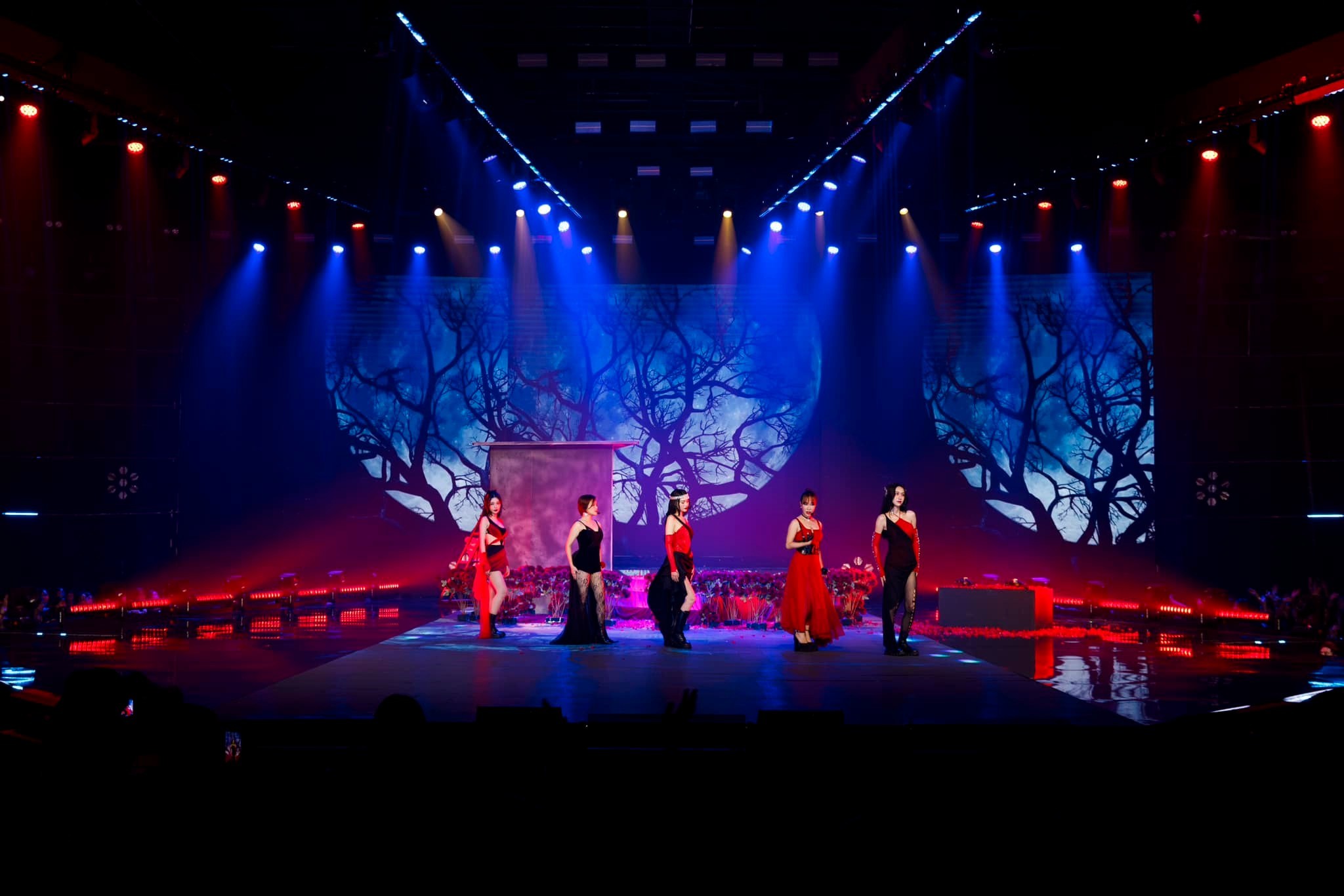 'Chị đẹp' Ninh Dương Lan Ngọc báo tin vui, Lynk Lee nhắn nhủ 1 điều đặc biệt đến khán giả - Ảnh 1