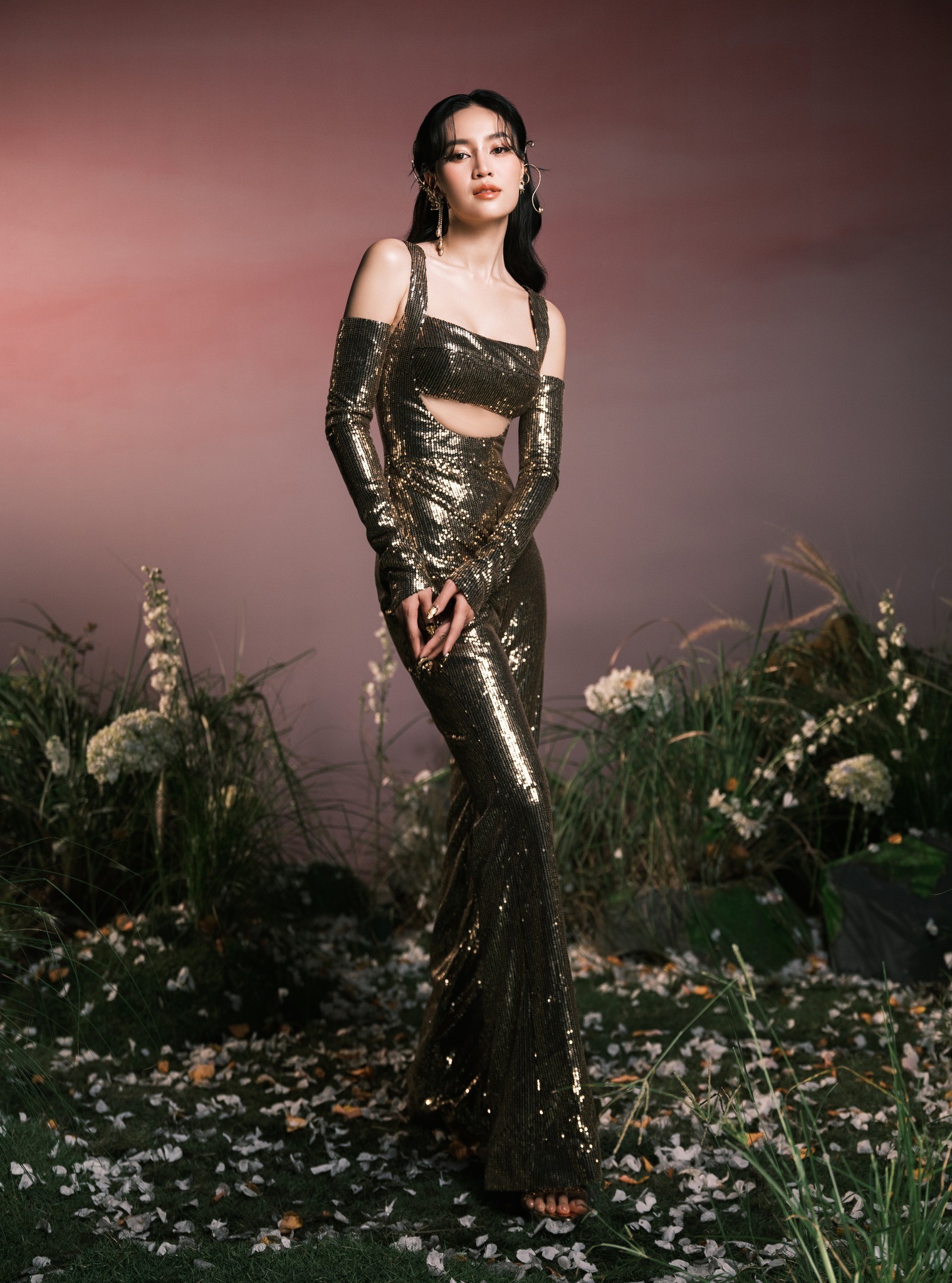 Ninh Dương Lan Ngọc hé lộ tạo hình 'lạ chưa từng có' tại Công diễn 4 Chị Đẹp, tắc kè hoa đây rồi! - Ảnh 2