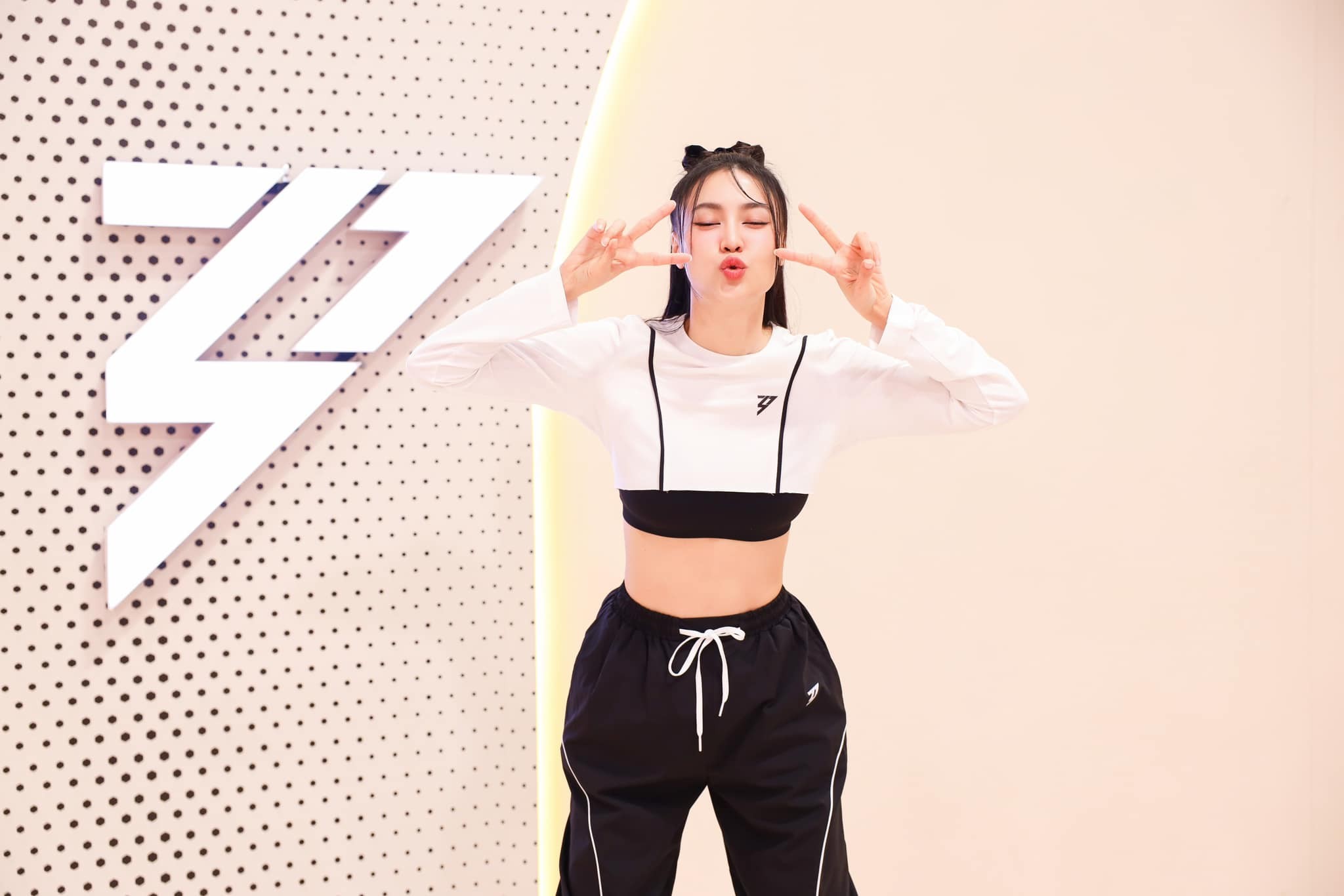 Ninh Dương Lan Ngọ thể hiện rõ sự nhiệt huyết trong suốt hành trình tham gia Chị Đẹp Đạp Gió Rẽ Sóng