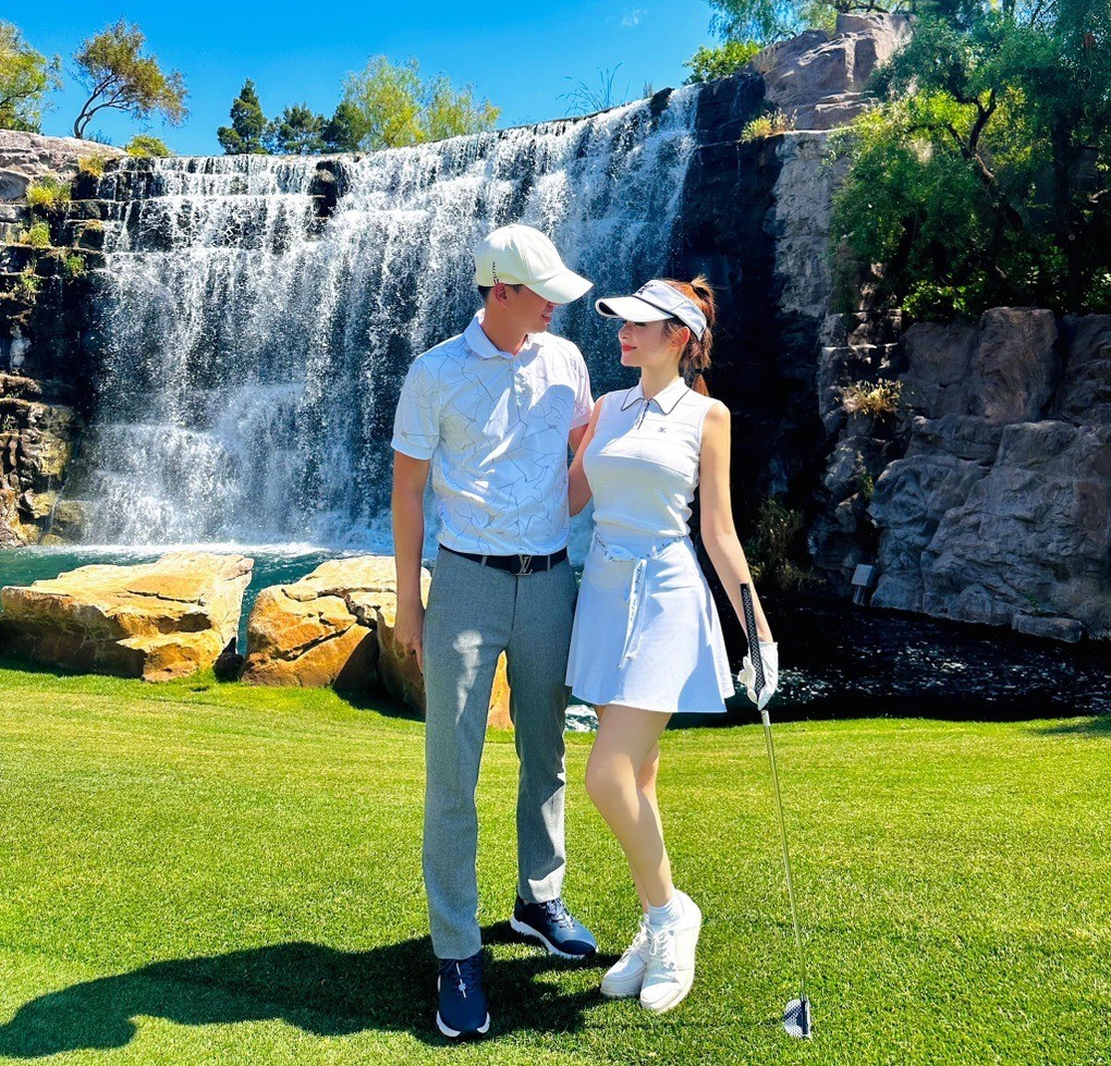 Huyền Baby được chồng đại gai yêu chiều hết mực