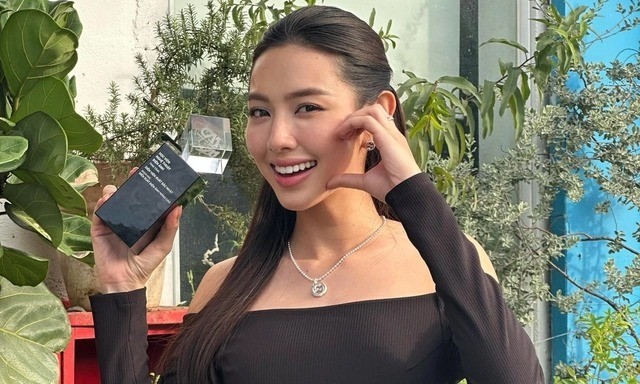 Thùy Tiên đã tốt nghiệp khóa học diễn xuất căn bản của NSND Lê Khanh