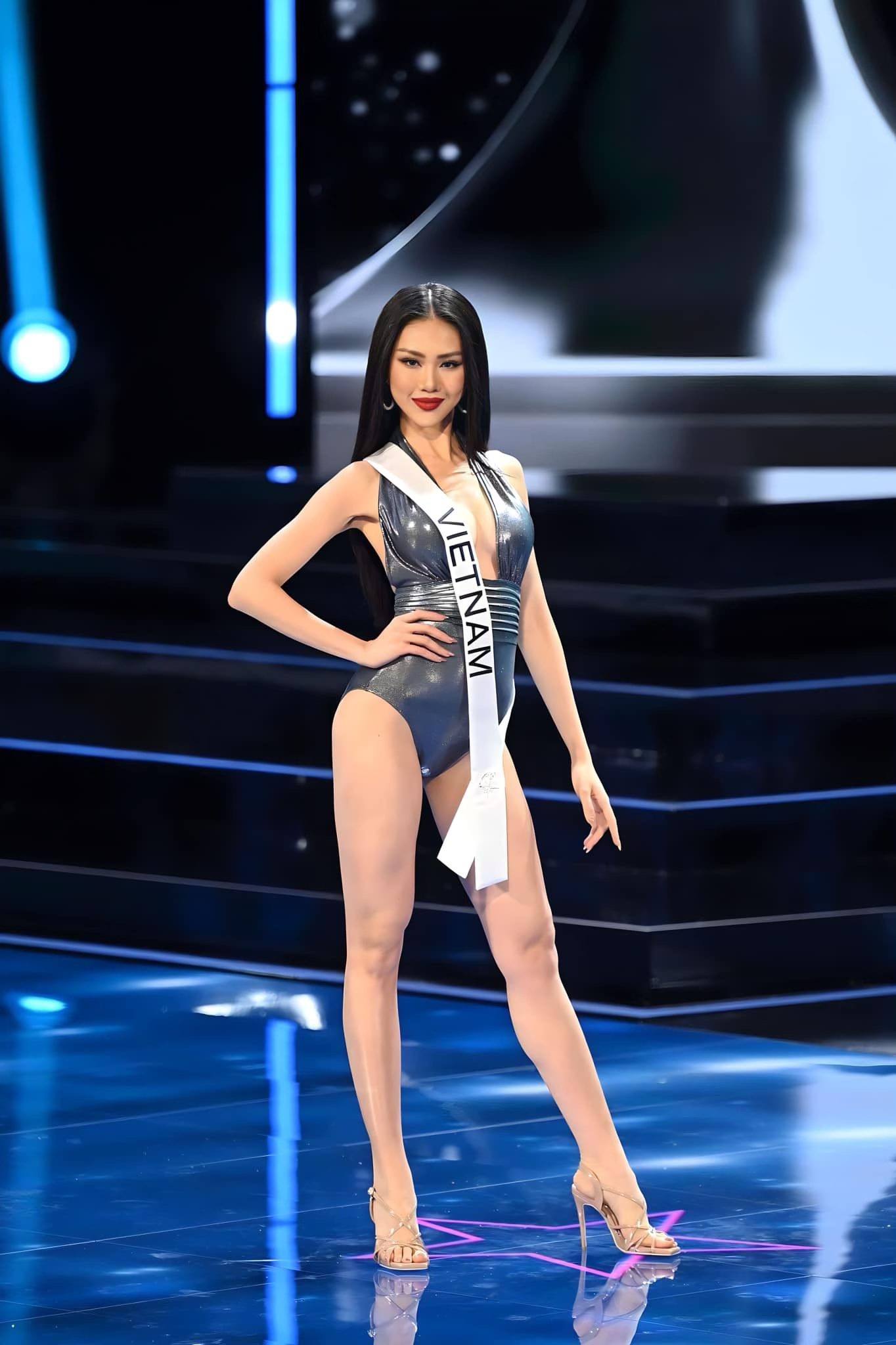 Bùi Quỳnh Hoa trượt top 20 Miss Universe 2023