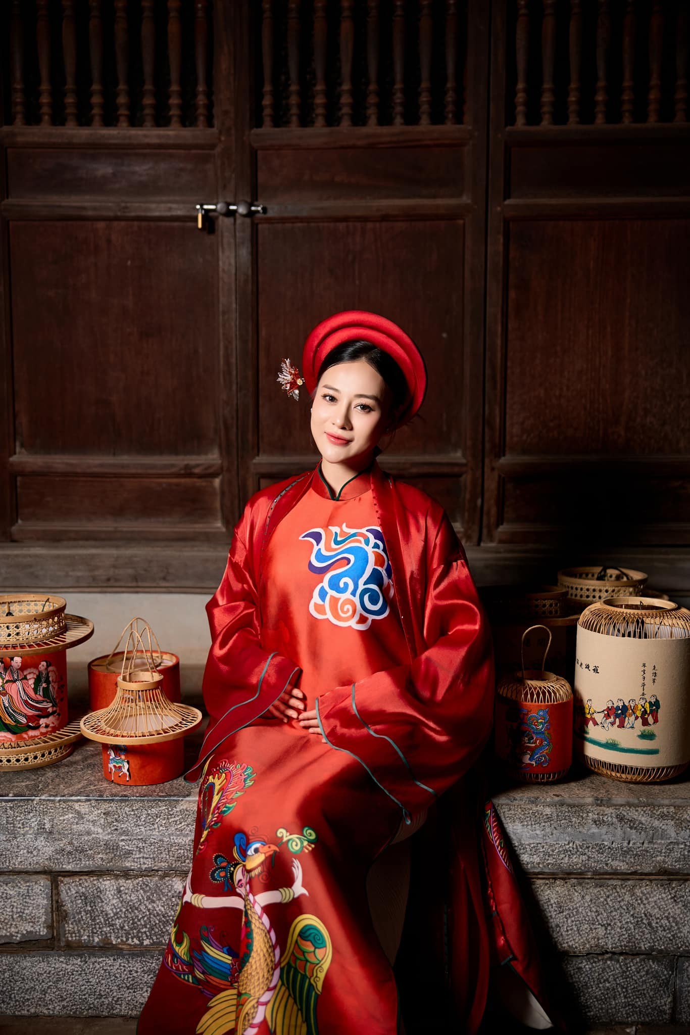 Video: Phương Oanh đi diễn, nhan sắc mẹ bầu qua CAM thường có lung linh như ảnh tự đăng? - Ảnh 3