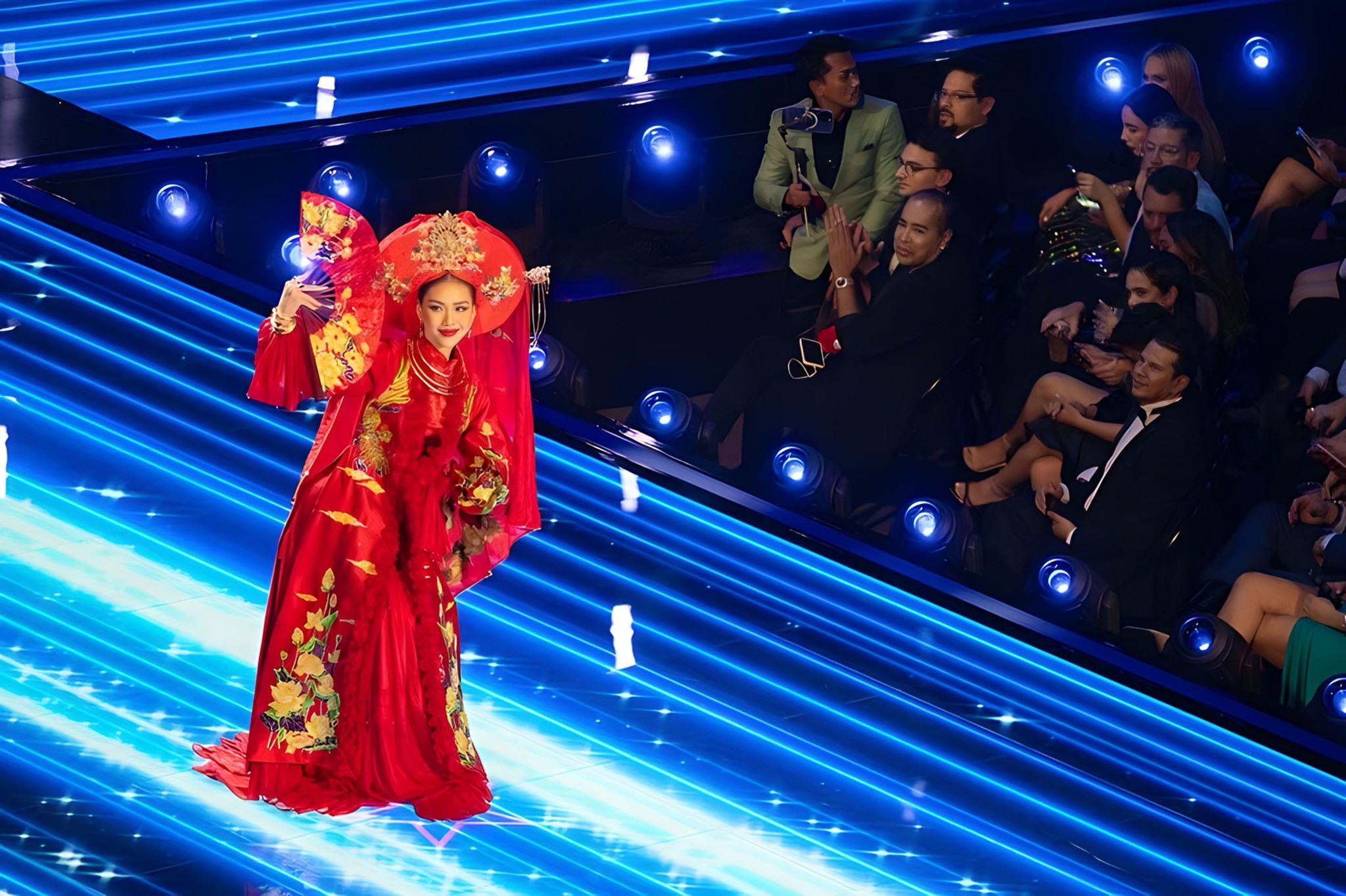 Bùi Quỳnh Hoa vi vu trời Tây, Mai Ngô nói 1 câu tỏ rõ mối quan hệ  - Ảnh 1