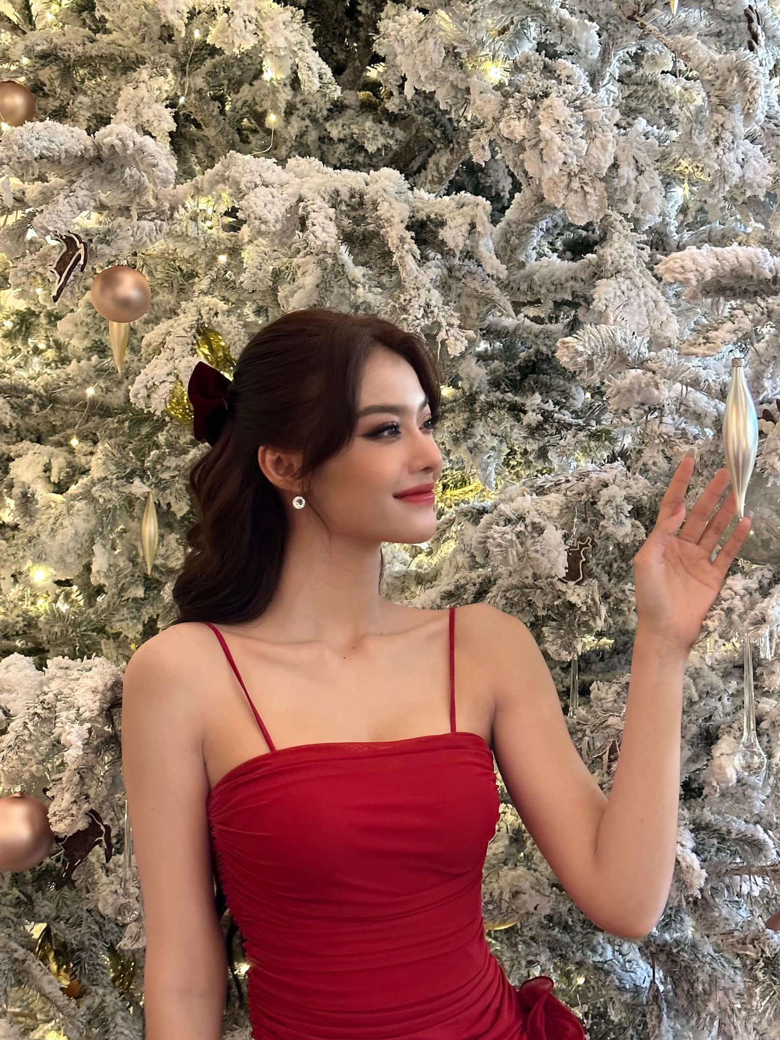 Những gì Kiều Loan có được ở tuổi 23 khiến nhiều người ngưỡng mộ