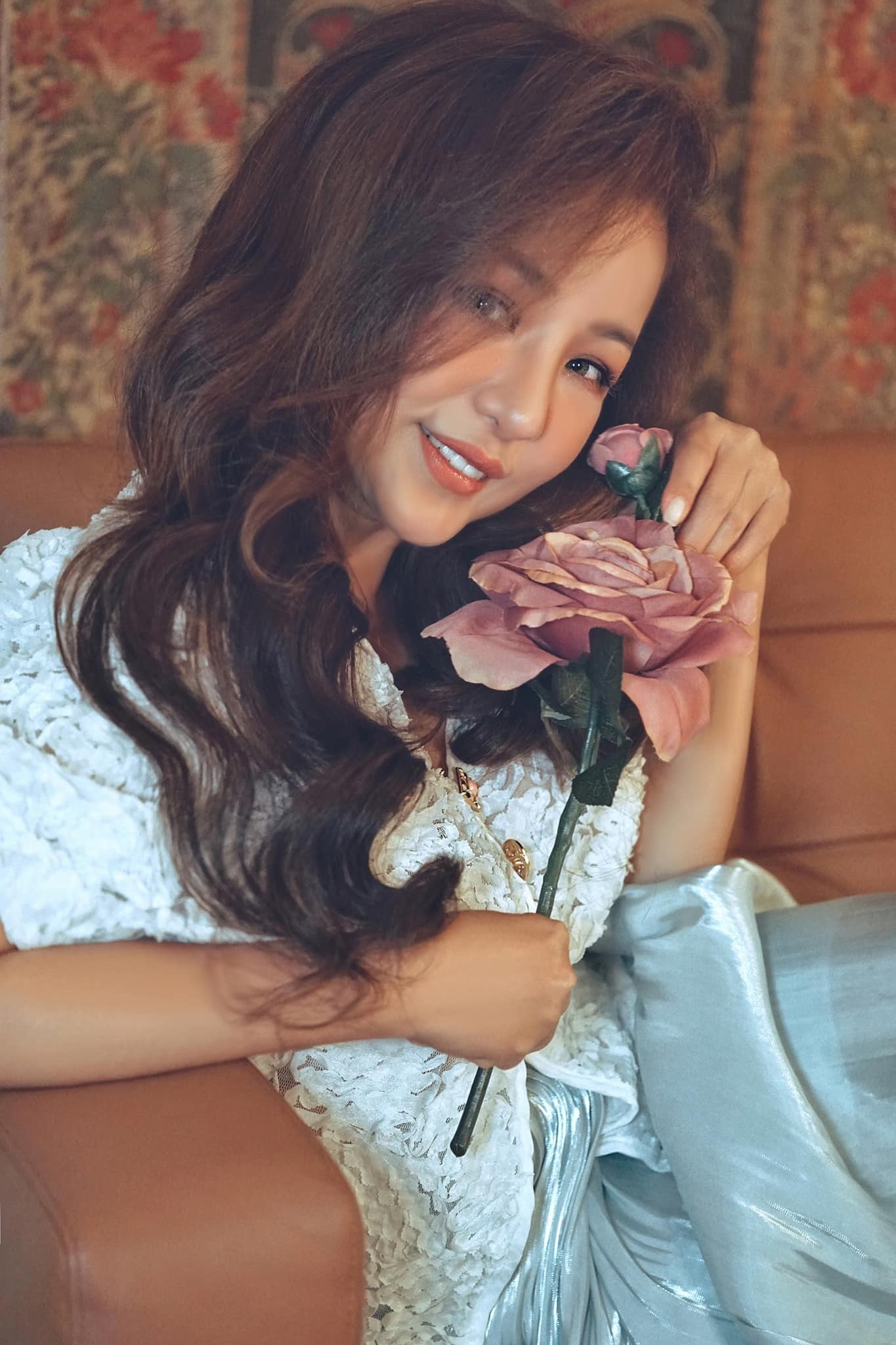 Thúy Nga vướng tin đồn tạm dừng hoạt hoạt động nghệ thuật, sang Mỹ định cư, nghi đi trốn nợ