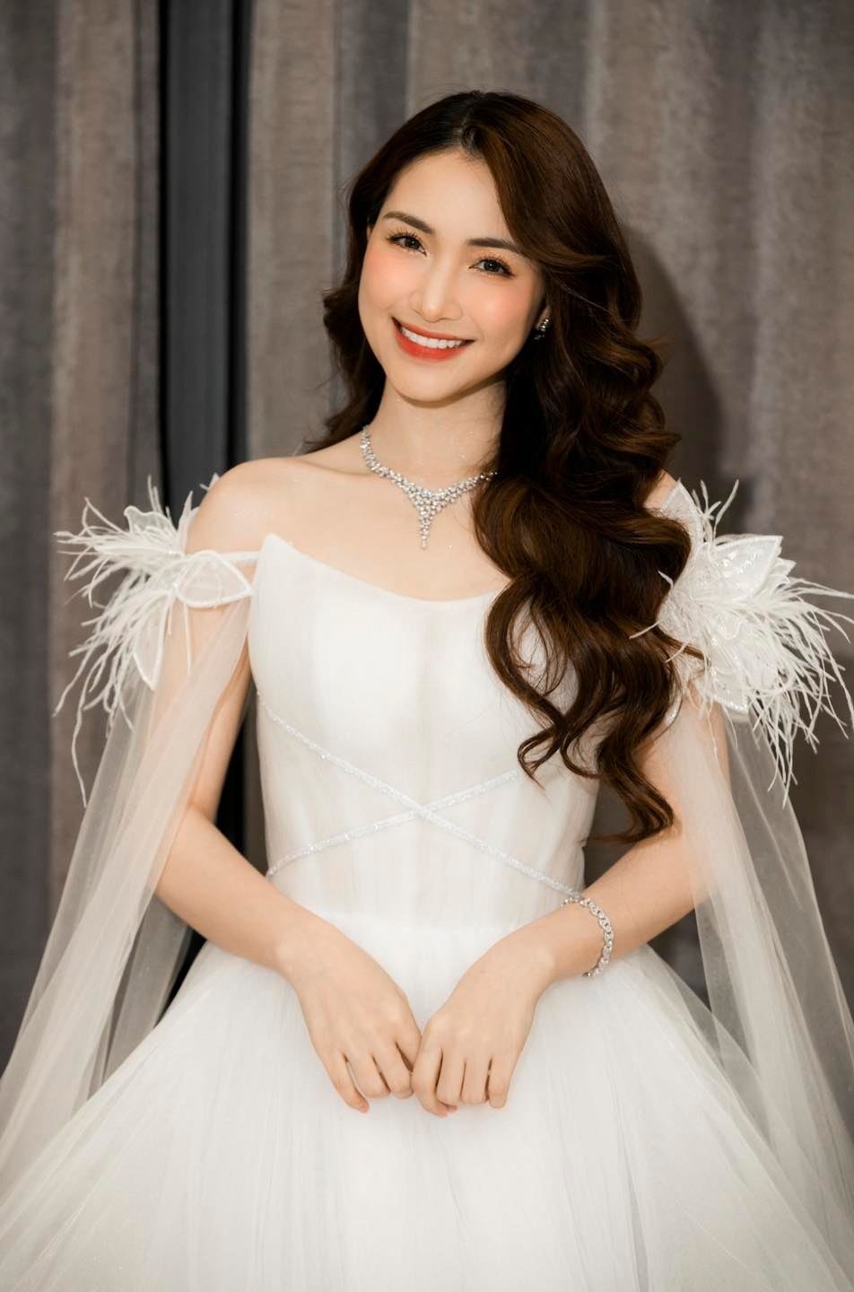 Người hâm mộ trông chờ một năm đầy rực rỡ hơn nữa của Hòa Minzy