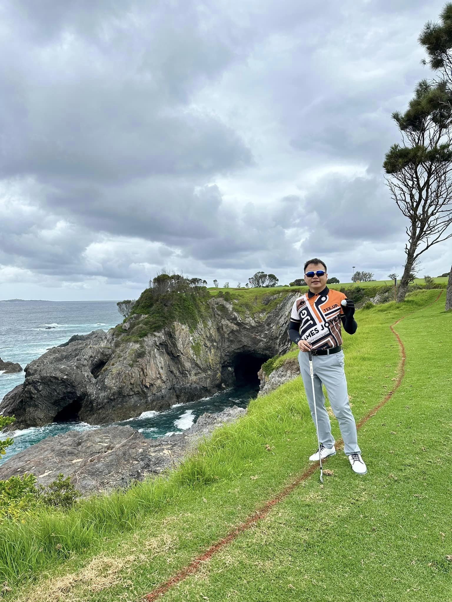 Ông xã Phương Oanh được nhận xét ngày càng trẻ trung, phong độ