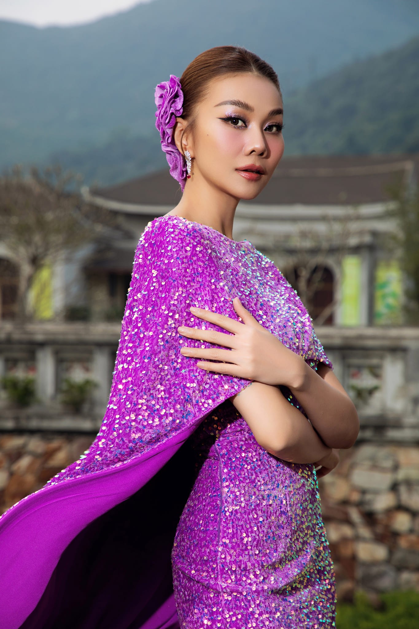 Ai nấy đều ghen tị với nữ siêu mẫu khi được bạn đời yêu chiều hết mực