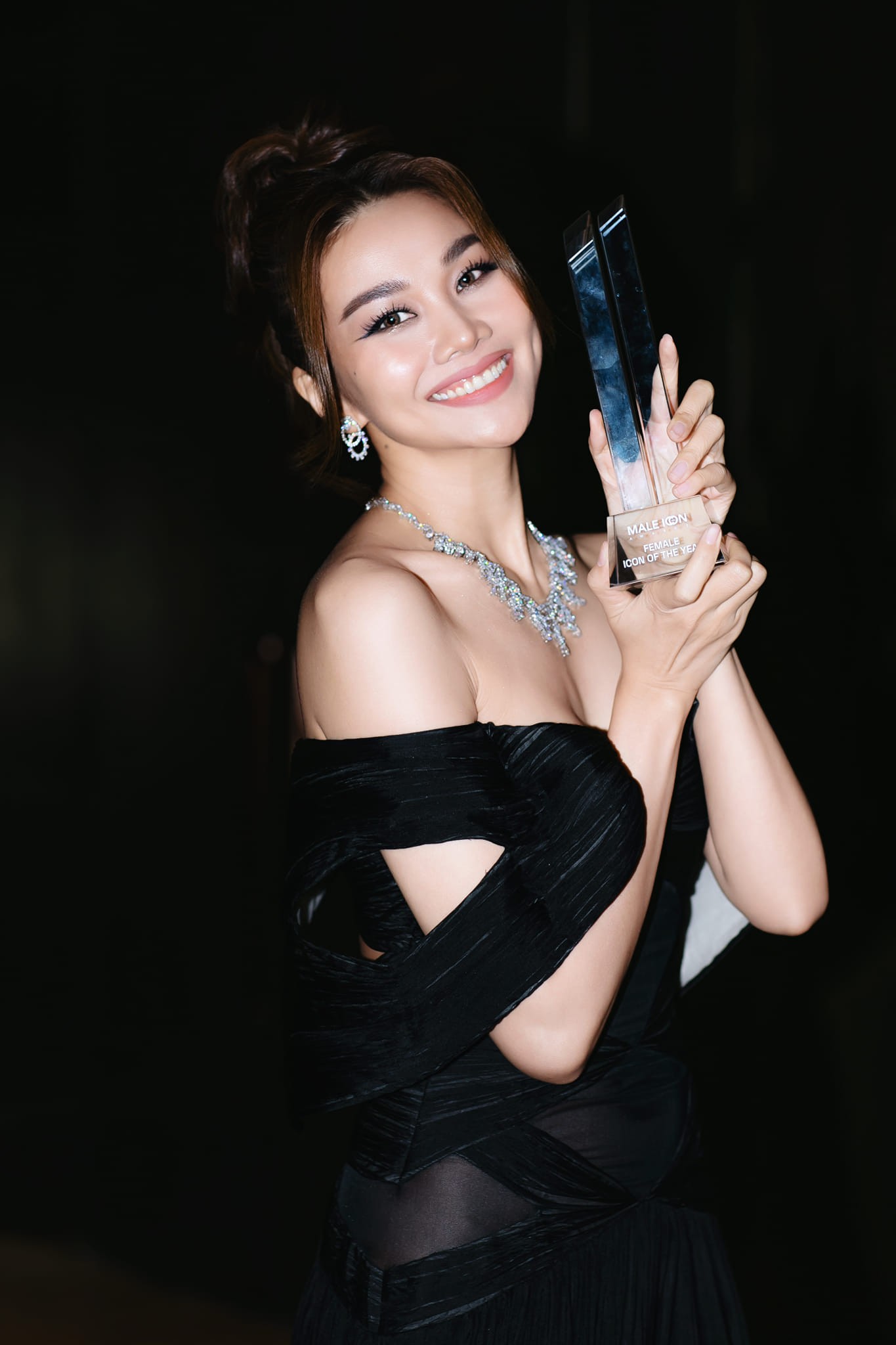 Thanh Hằng sở hữu sự nghiệp vững vàng, hôn nhân viên mãn